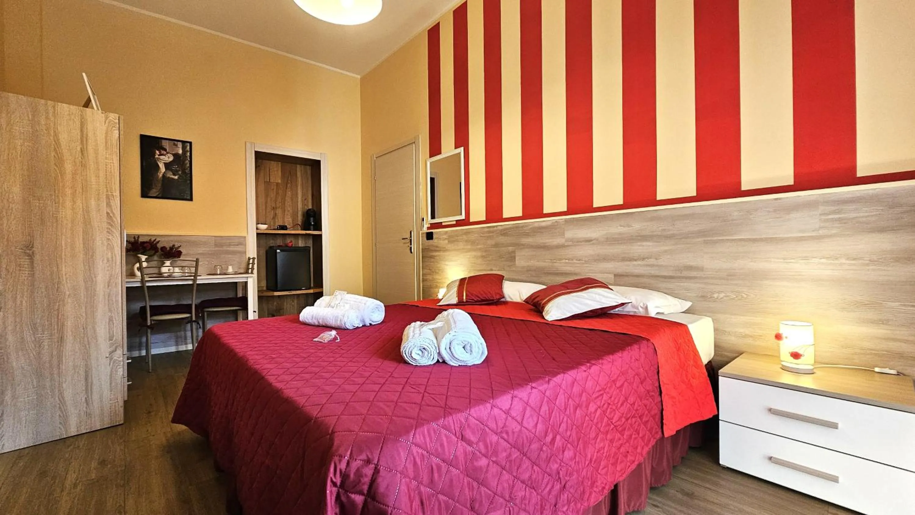 Bed in Opera et Love