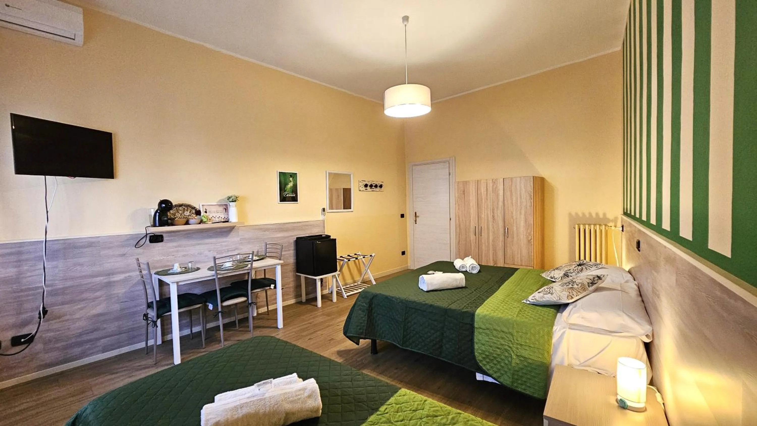 Bed in Opera et Love