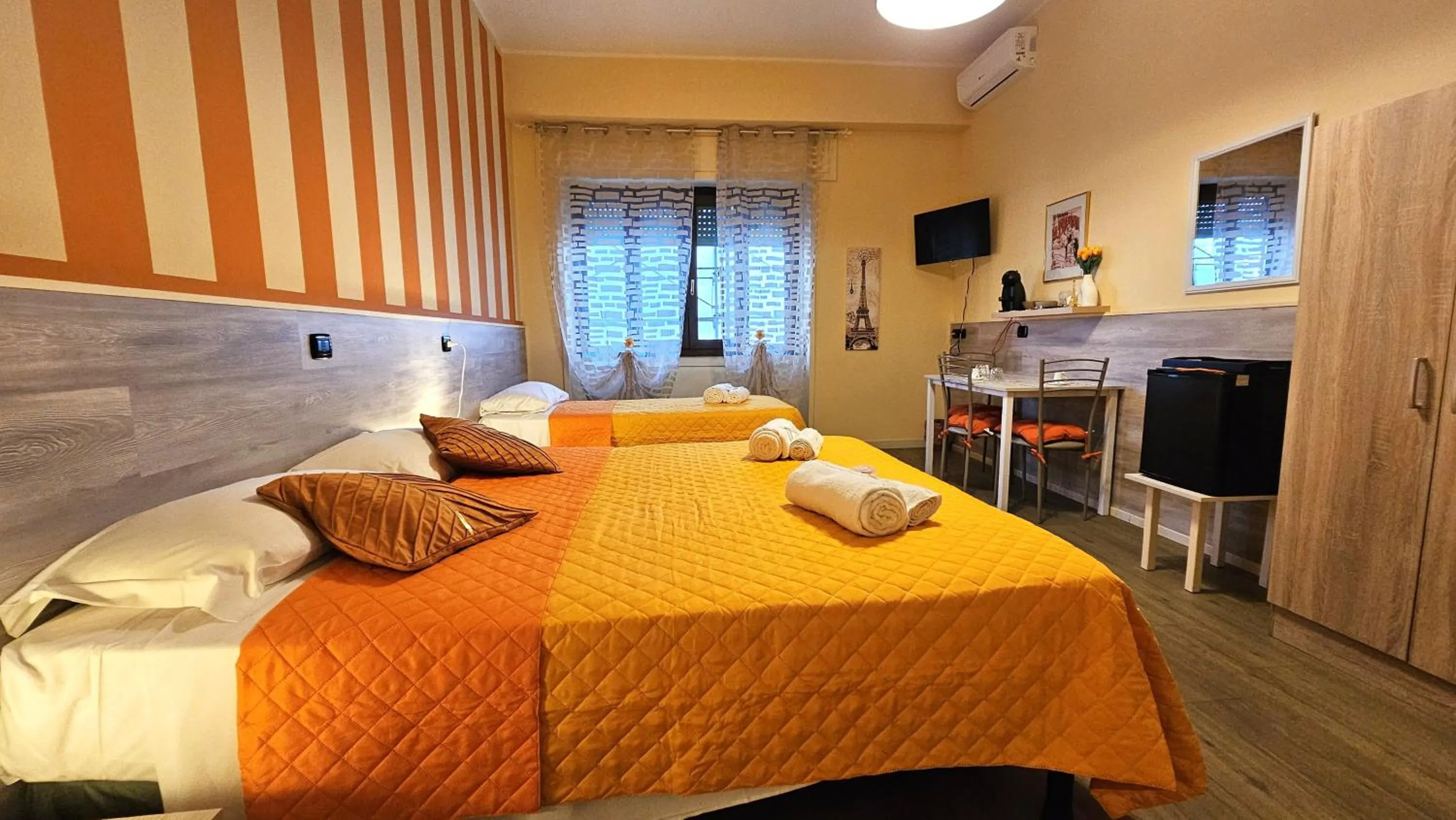 Bed in Opera et Love