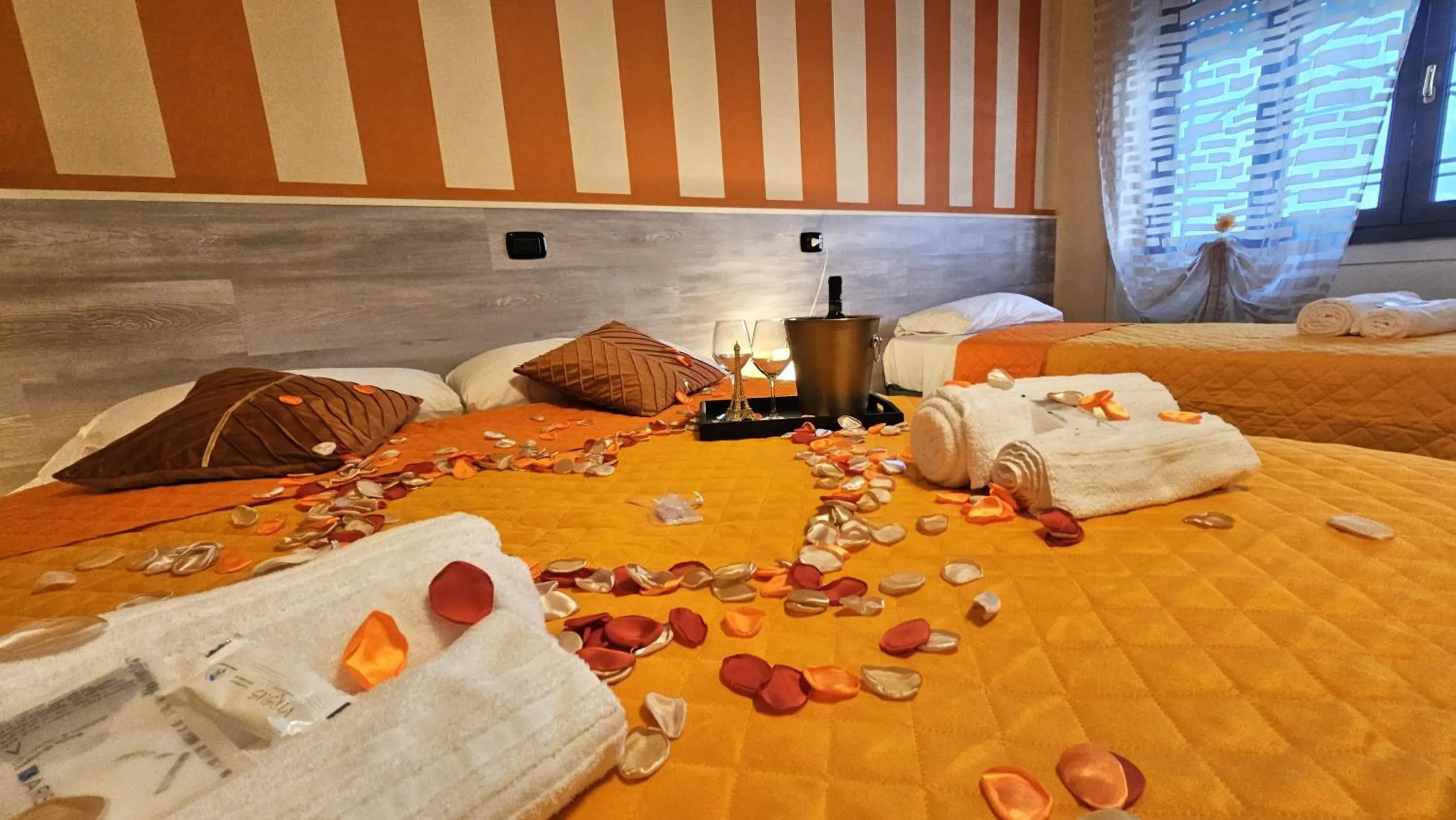 Bed in Opera et Love