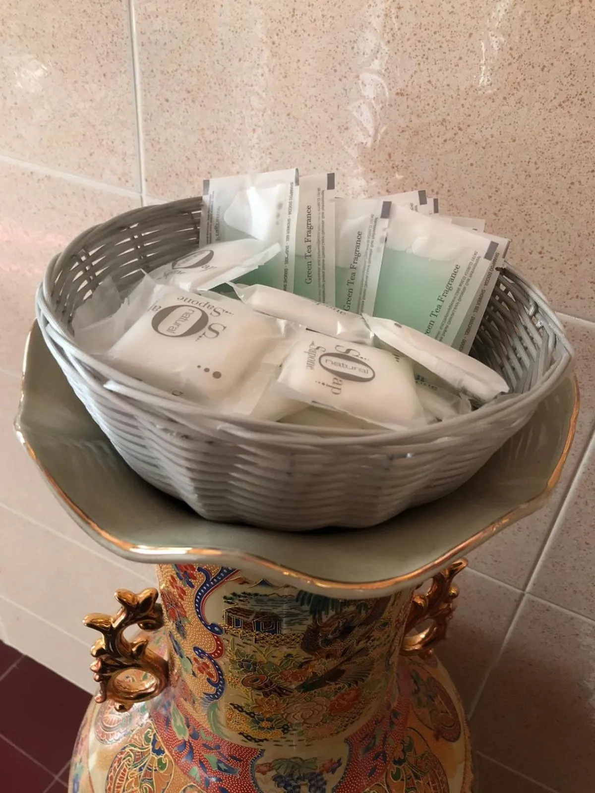 Bathroom in L'OPERA ROOMS