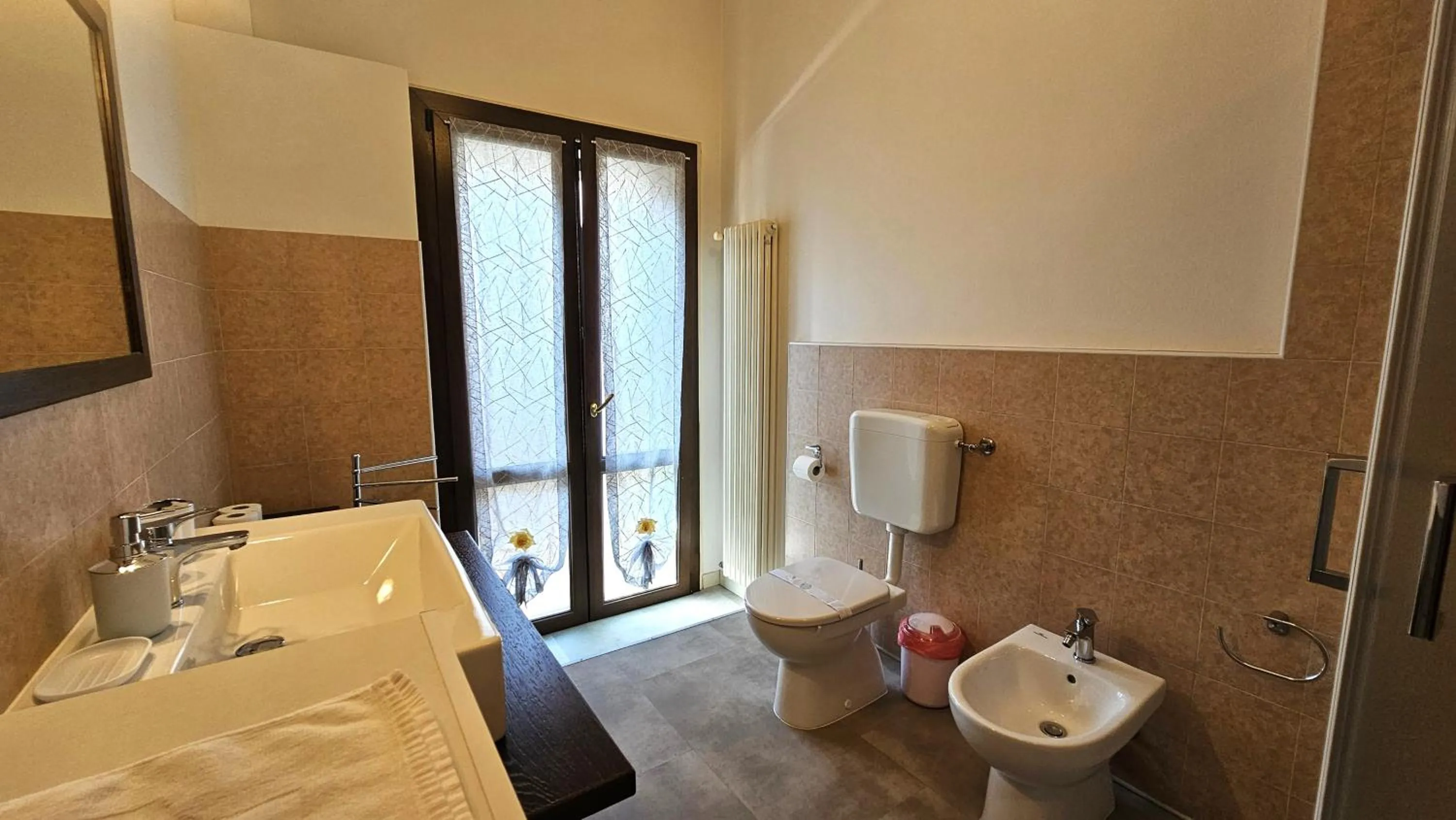 Toilet in Opera et Love