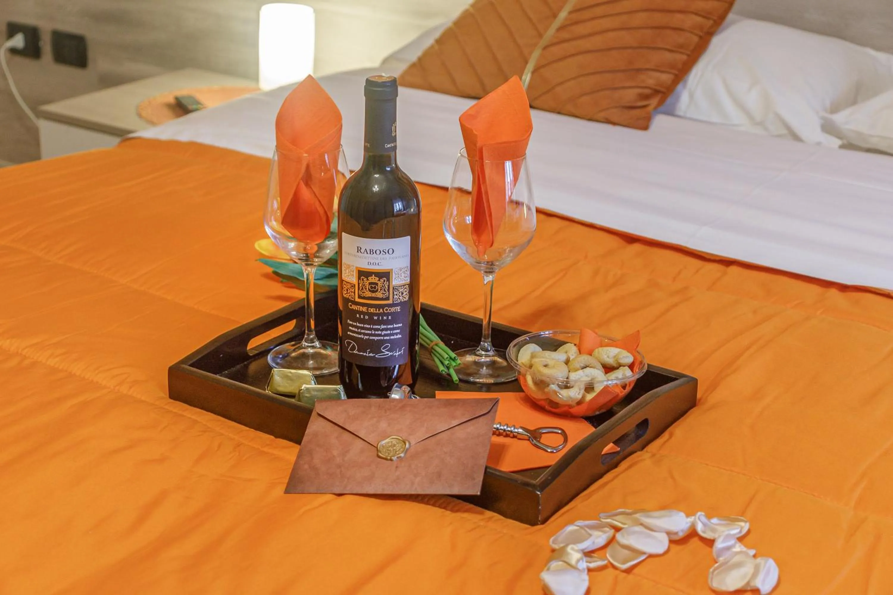 OPERA et LOVE - 200m dall'Arena con convenzione per Parcheggio e Colazione in pasticceria adiacente