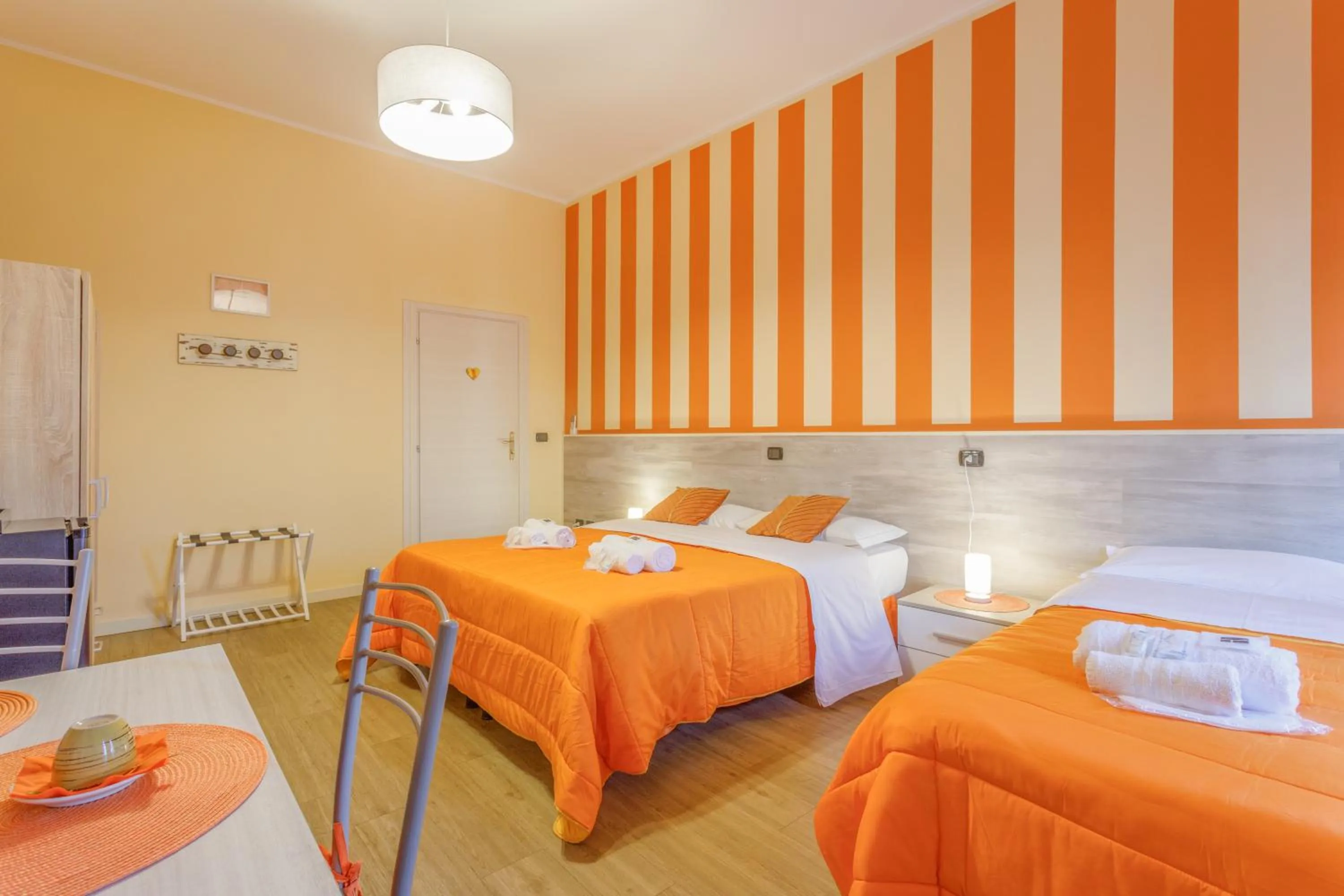 Bed in OPERA et LOVE - 200m dall'Arena con convenzione per Parcheggio e Colazione in pasticceria adiacente