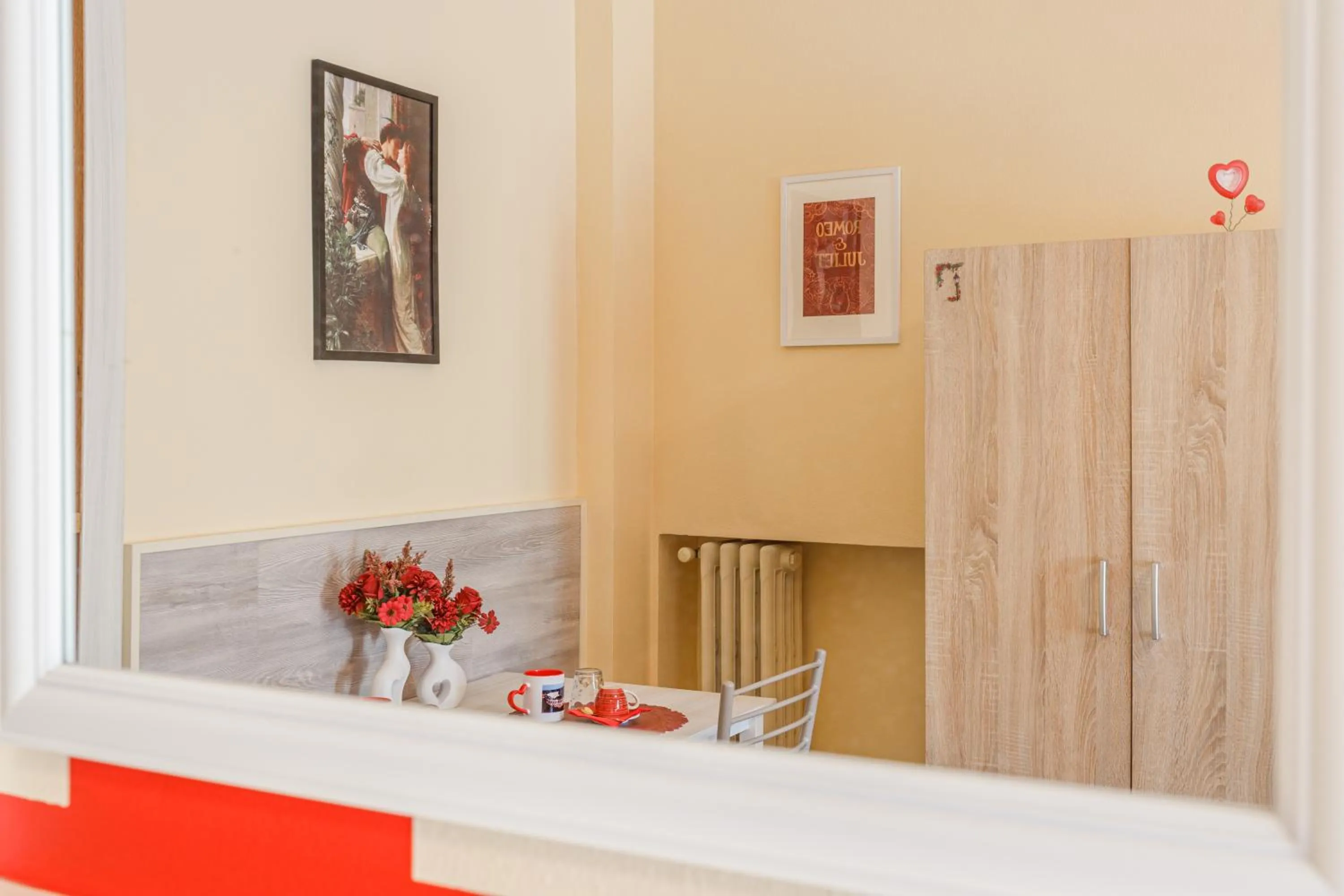 OPERA et LOVE - 200m dall'Arena con convenzione per Parcheggio e Colazione in pasticceria adiacente