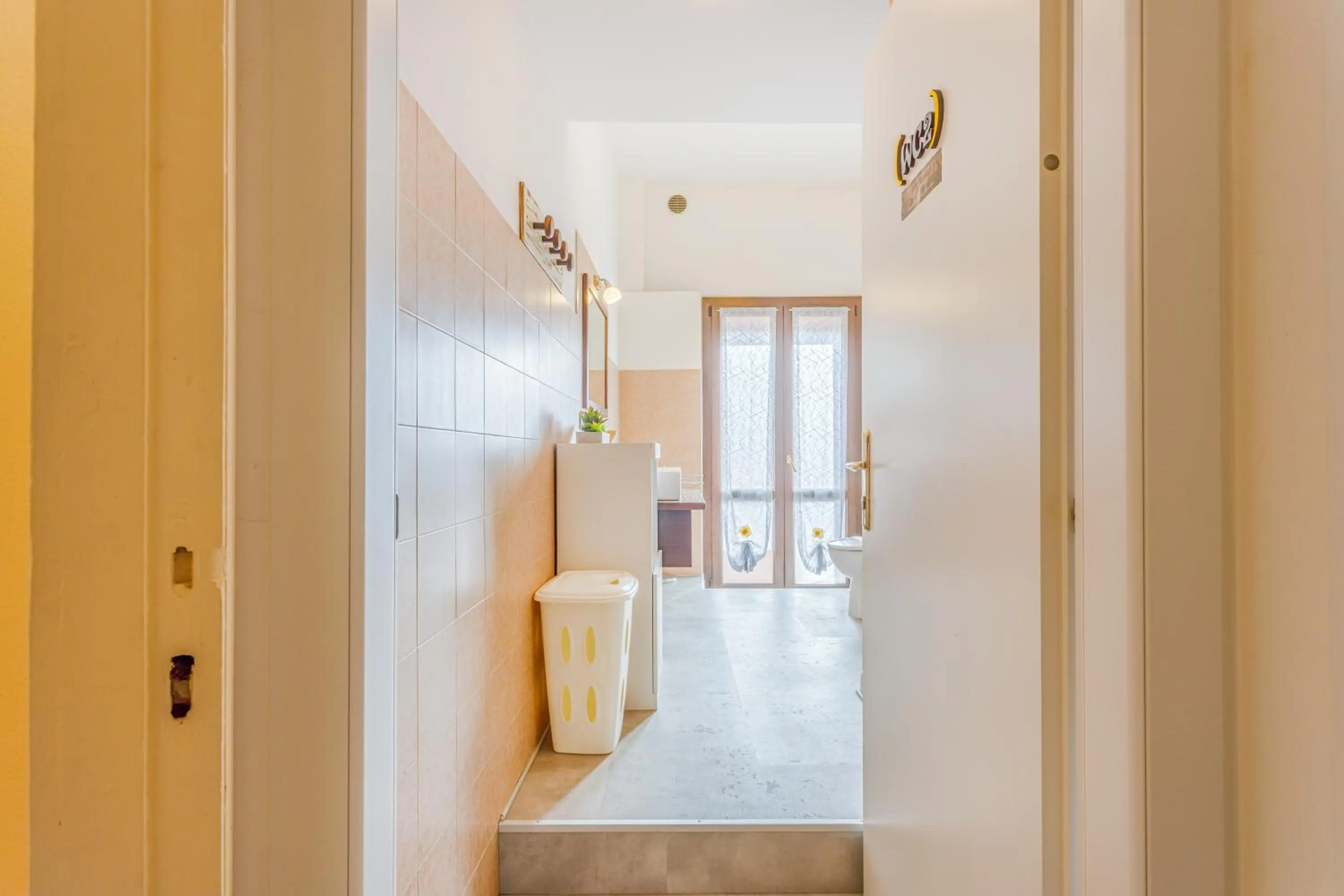 OPERA et LOVE - 200m dall'Arena con convenzione per Parcheggio e Colazione in pasticceria adiacente