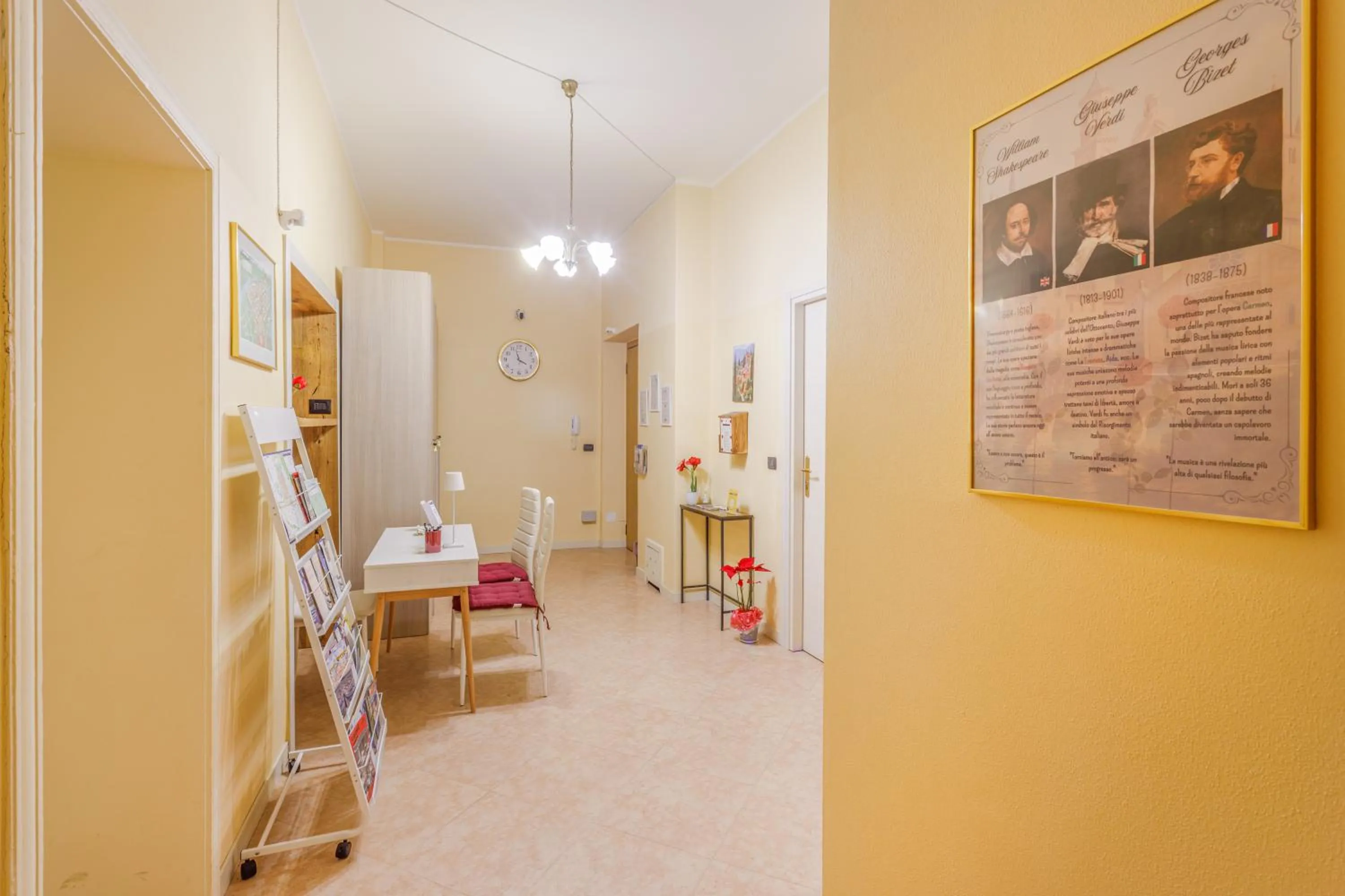 OPERA et LOVE - 200m dall'Arena con convenzione per Parcheggio e Colazione in pasticceria adiacente