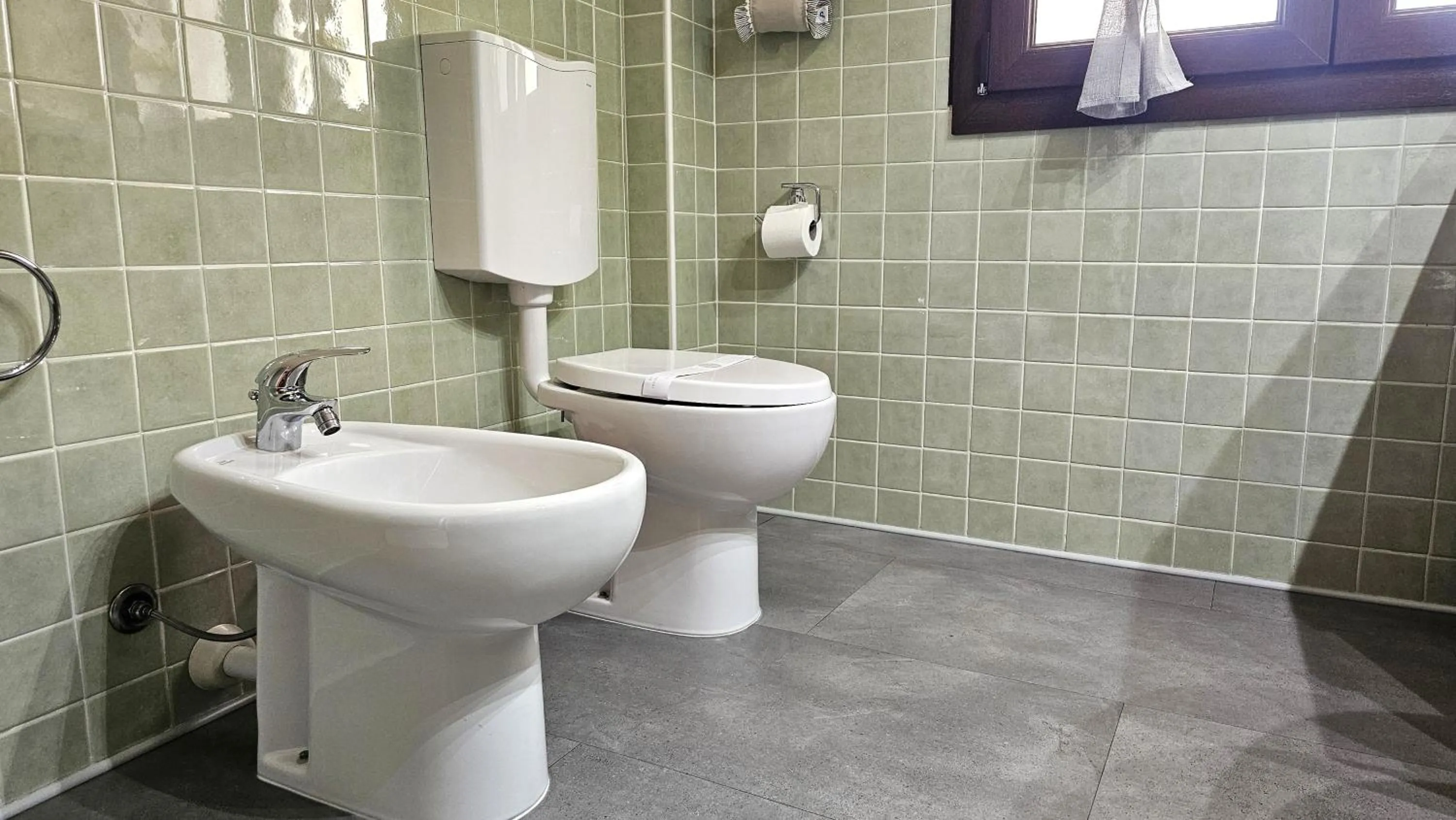 Shower in Opera et Love