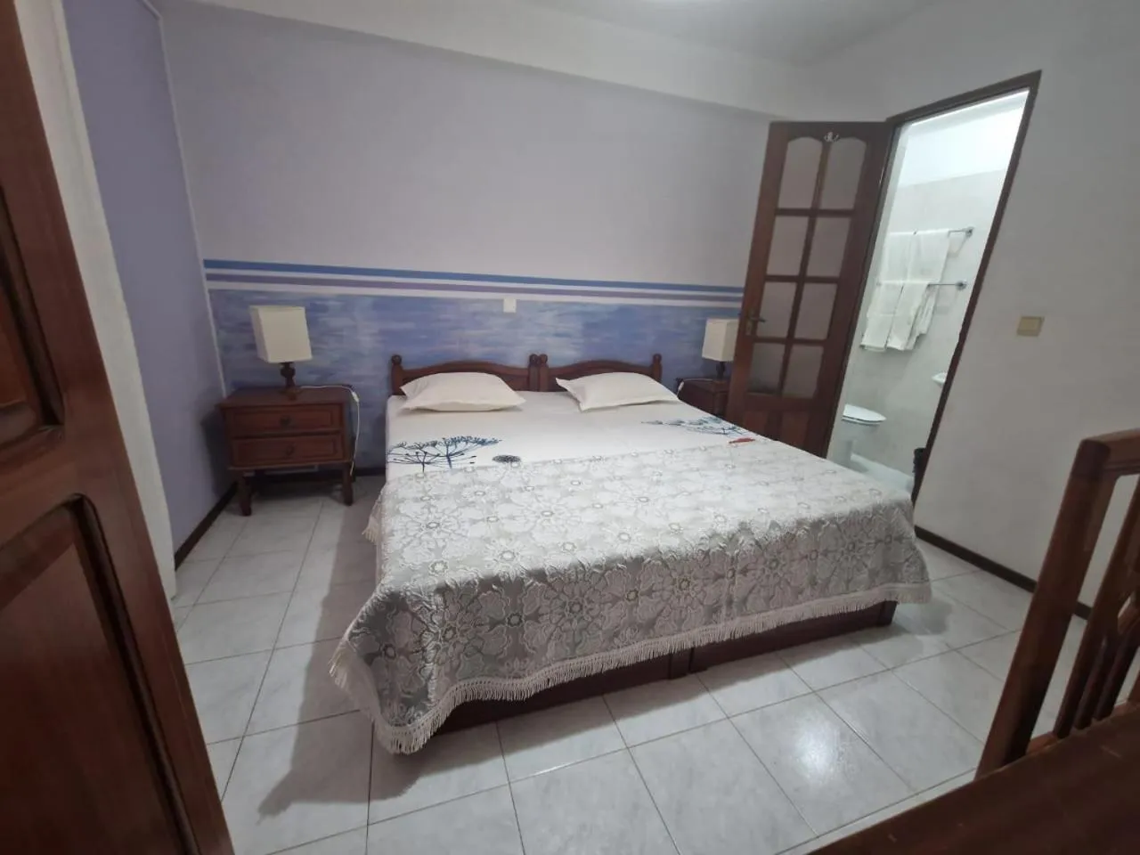 Double Room with Private Bathroom - single occupancy in Residencial Raiar