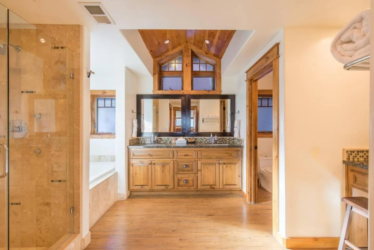 Skislope-Tahoe Villa