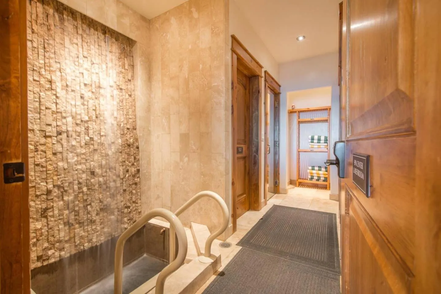 Skislope-Tahoe Villa