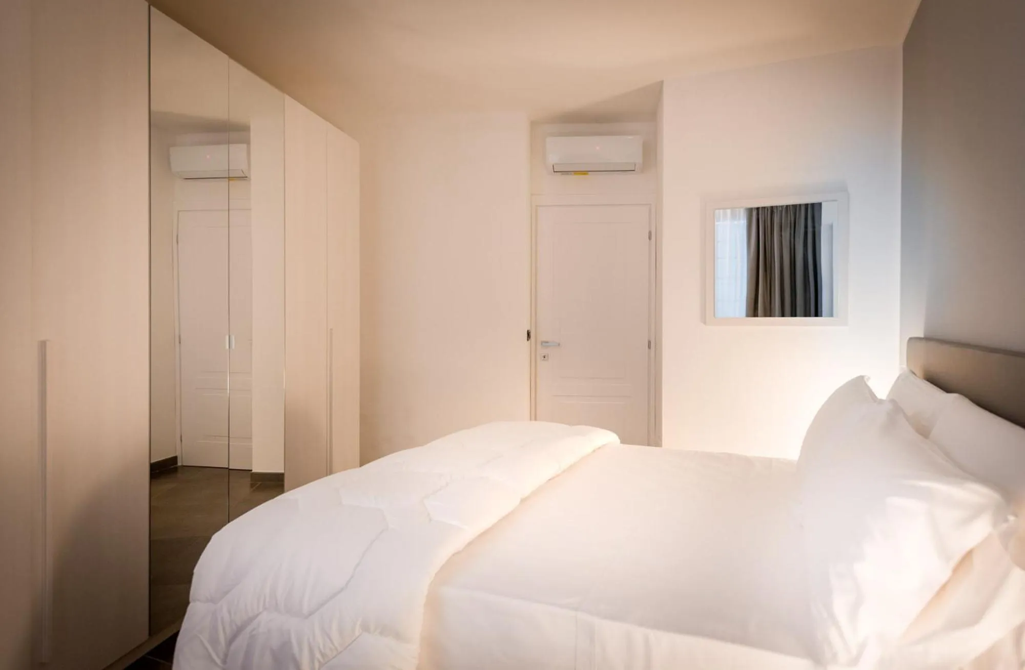 wardrobe, Bed in TURINHOMETOWN Residence Apartments