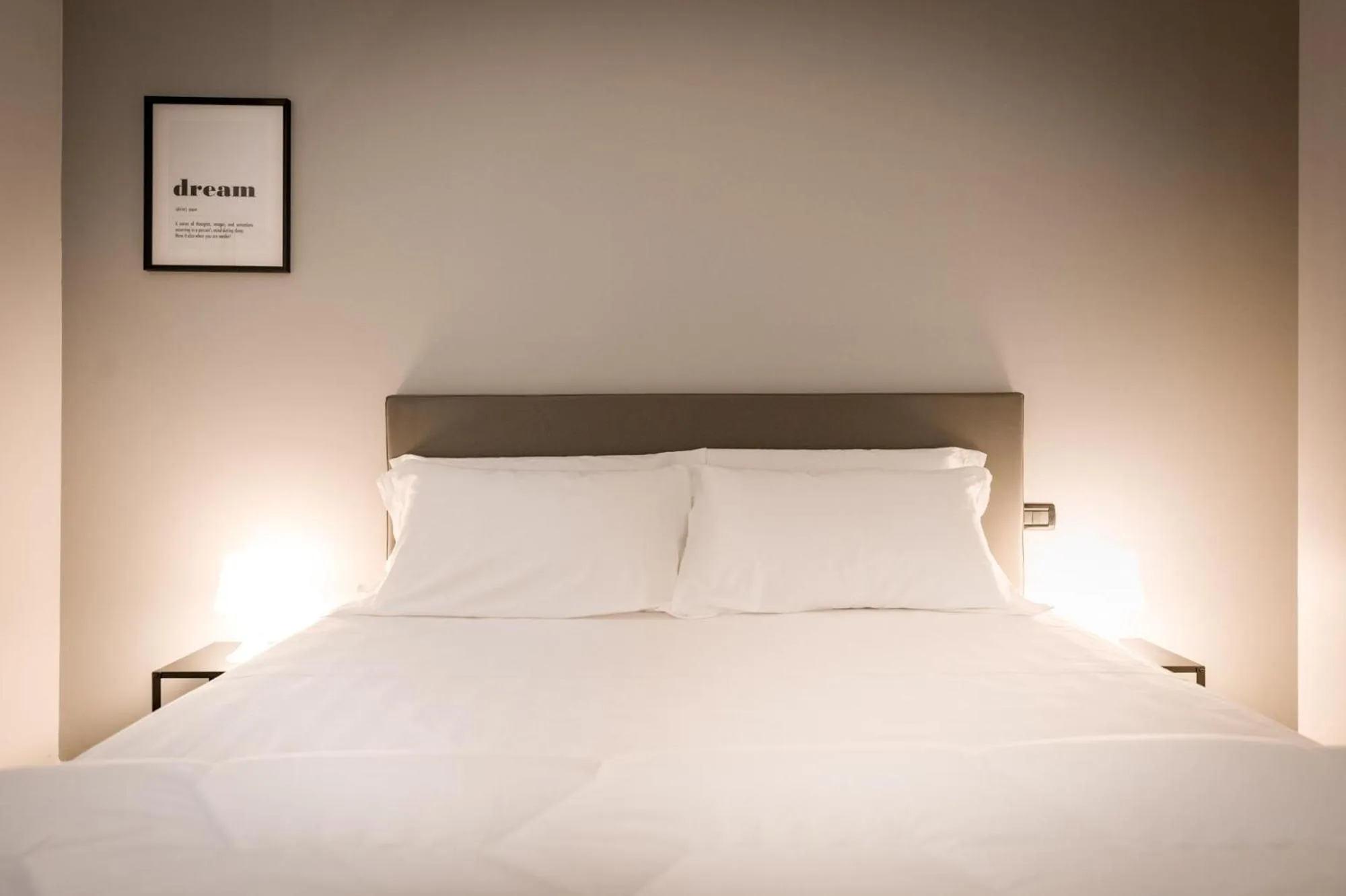 Bed in TURINHOMETOWN Residence Apartments