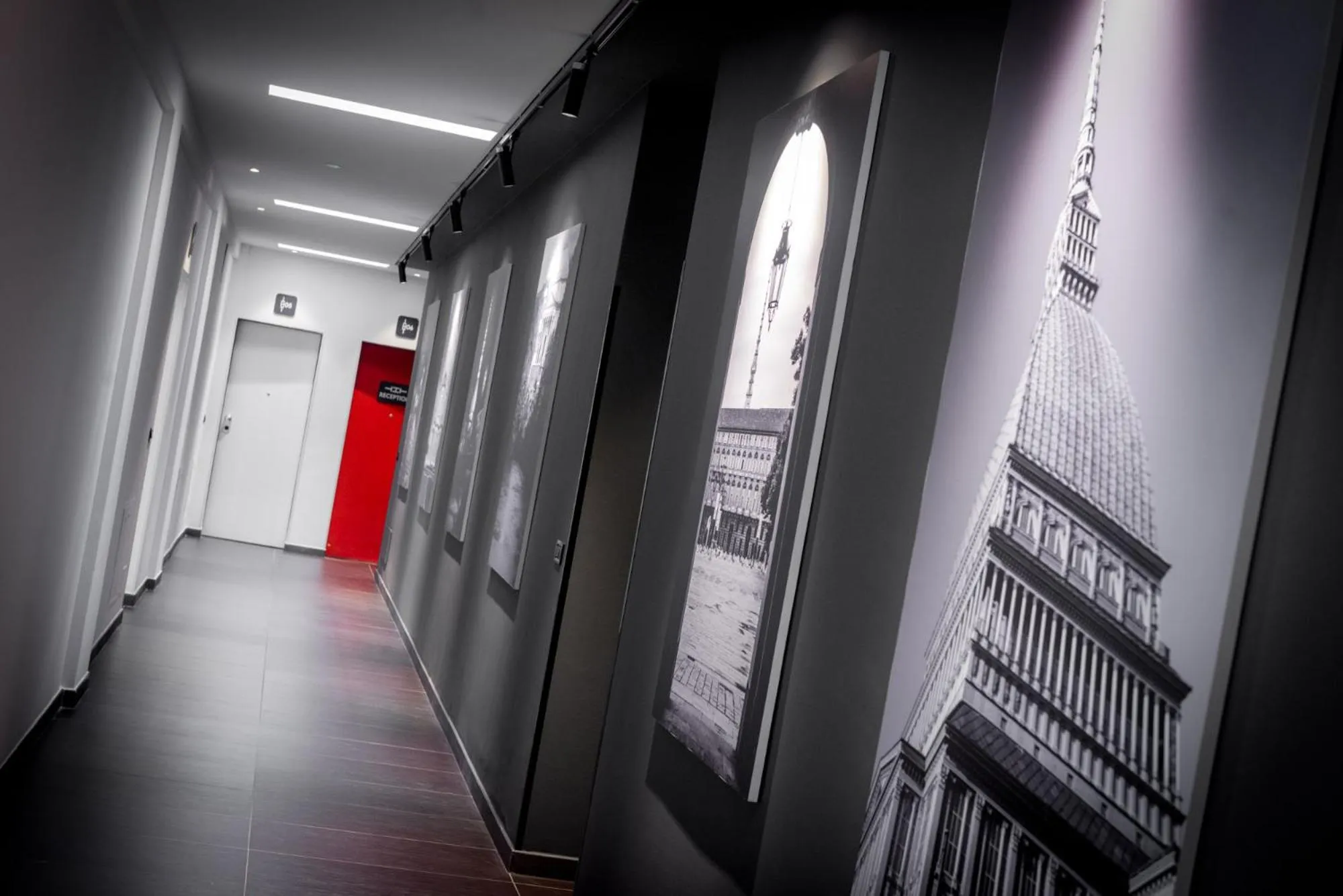 Lobby or reception in TURINHOMETOWN Residence Apartments