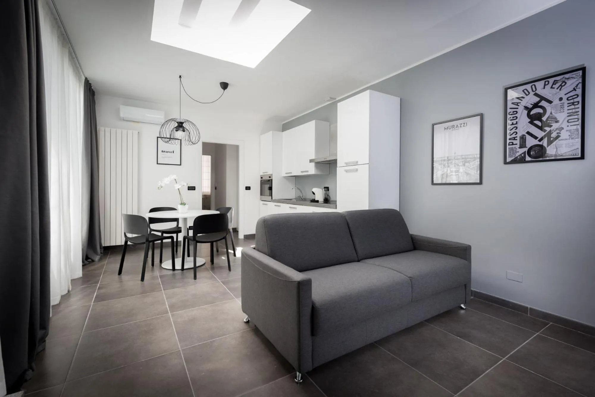 Kitchen or kitchenette in TURINHOMETOWN Residence Apartments