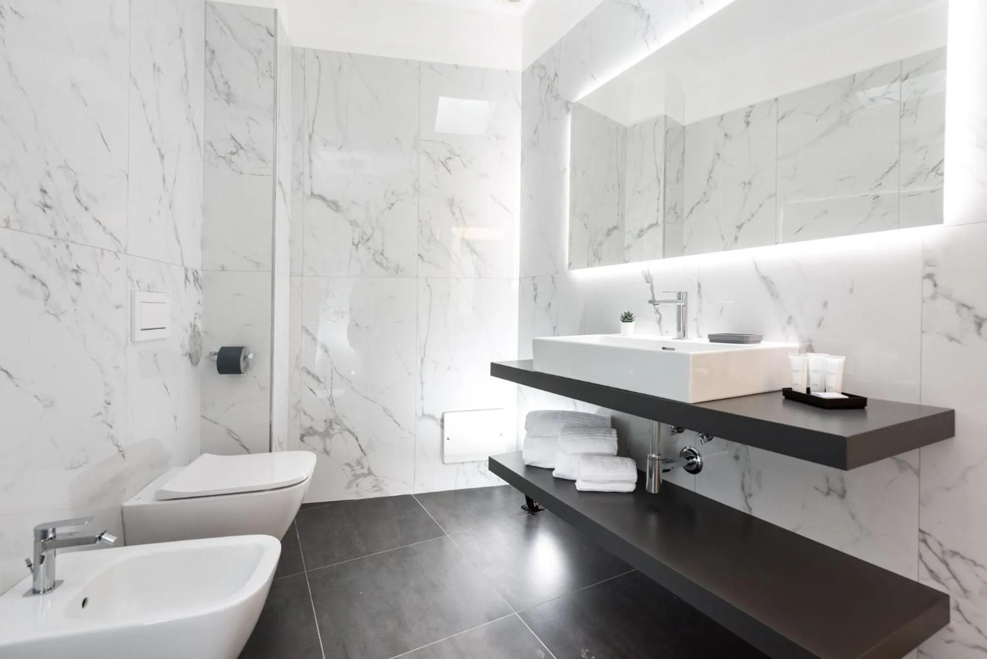 Bathroom in TURINHOMETOWN Residence Apartments