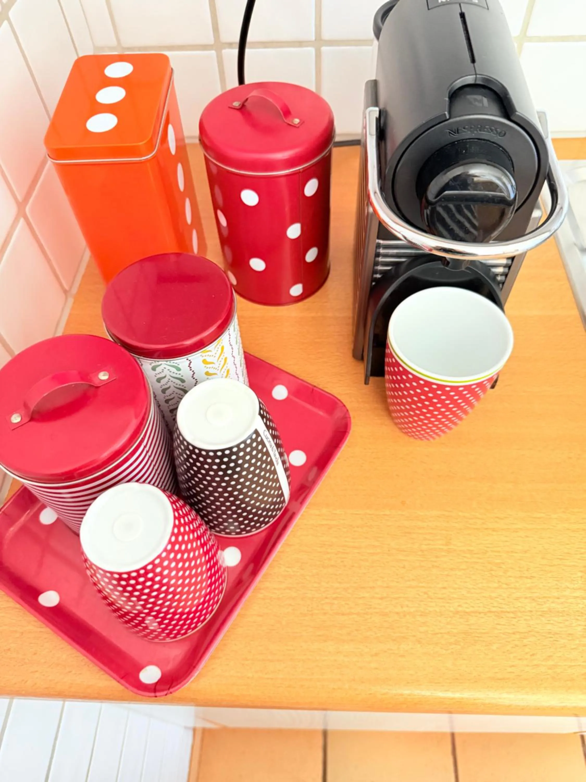 Coffee/tea facilities in Gästehaus Sonne