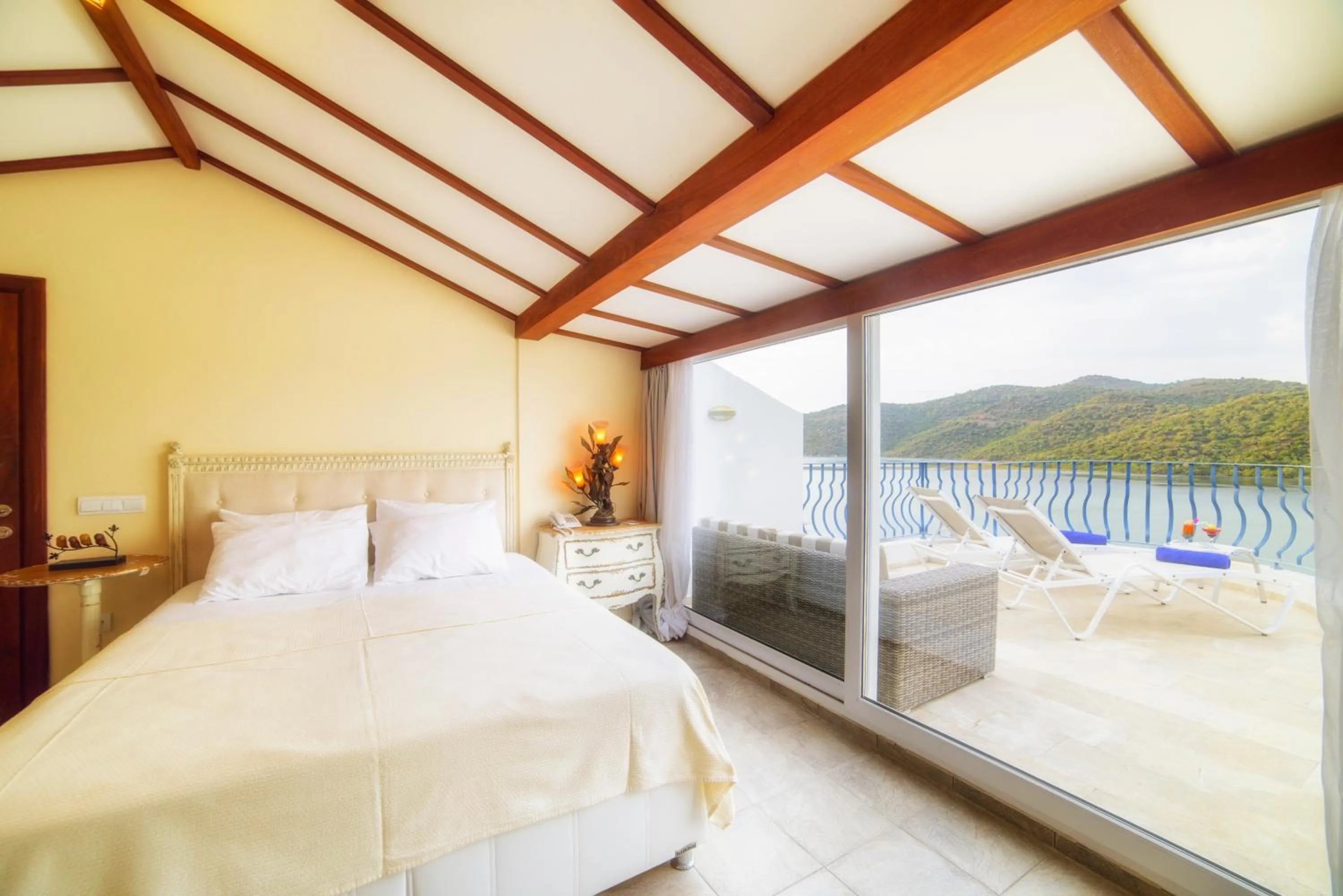 Bed in Yalicapkini Boutique Hotel