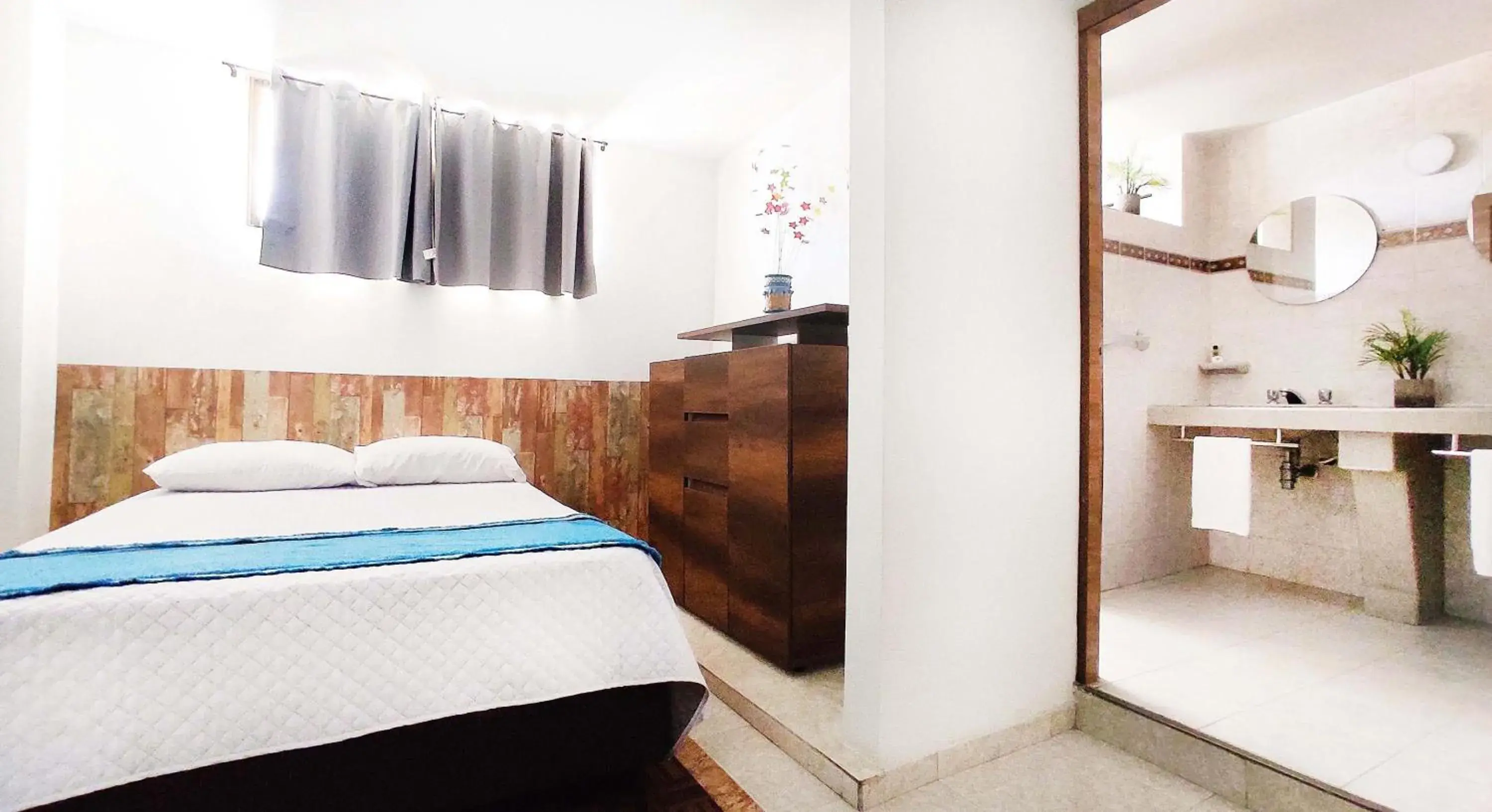 Photo of the whole room, Bed in Walena Hotel Photo of the whole room, Bed in Walena Hotel