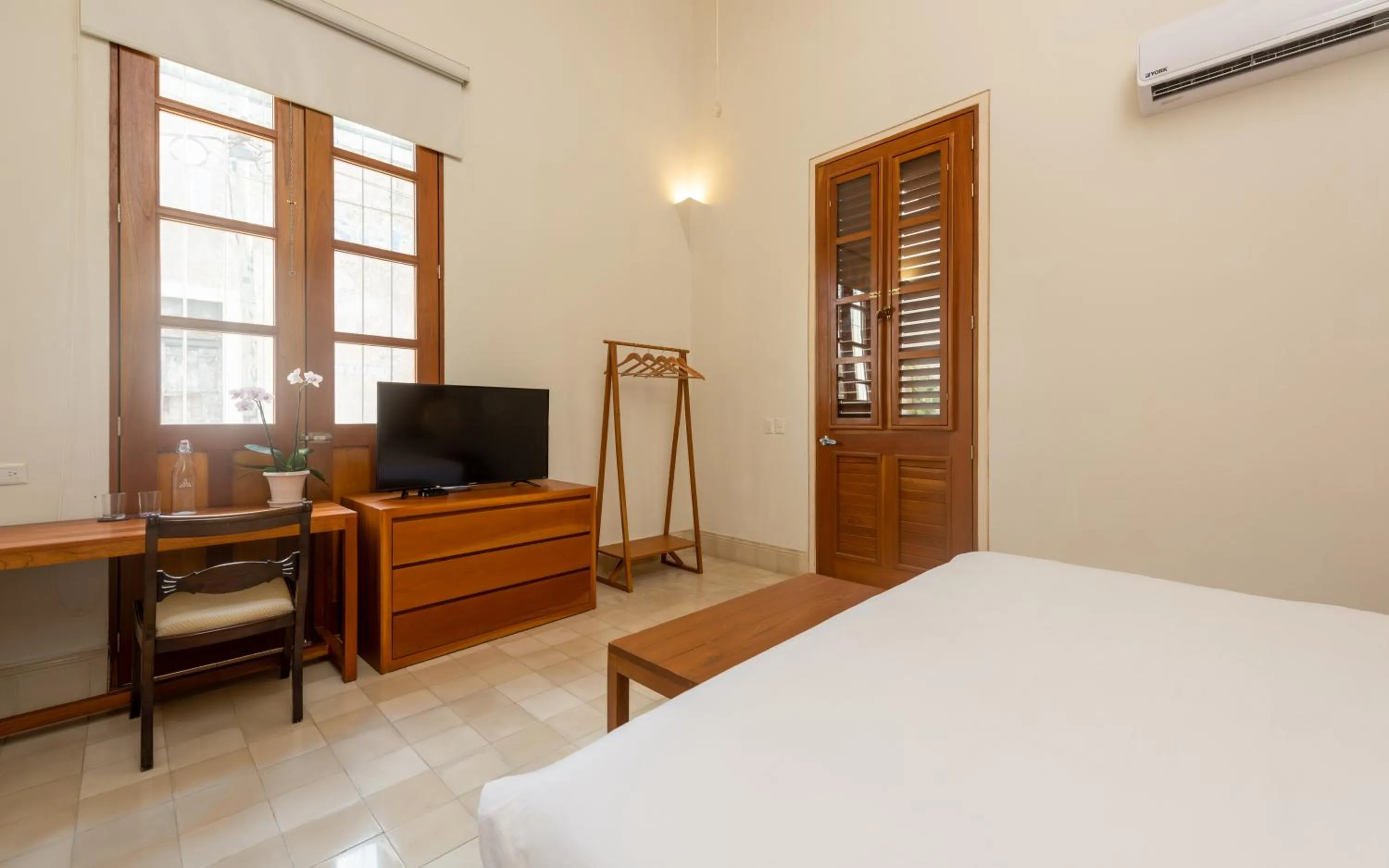 TV and multimedia, Bed in Villa Orquídea Boutique Hotel