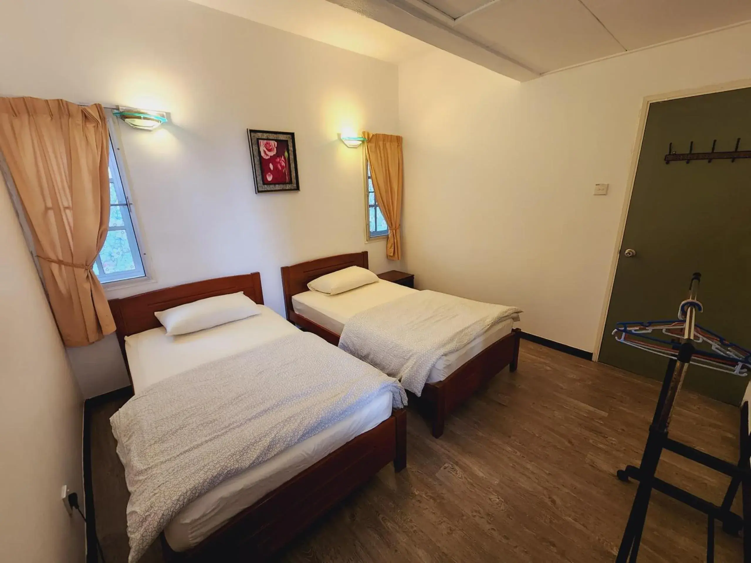 Bedroom, Bed in Little England B5-2 Fraser Panorama Bedroom, Bed in Little England B5-2 Fraser Panorama