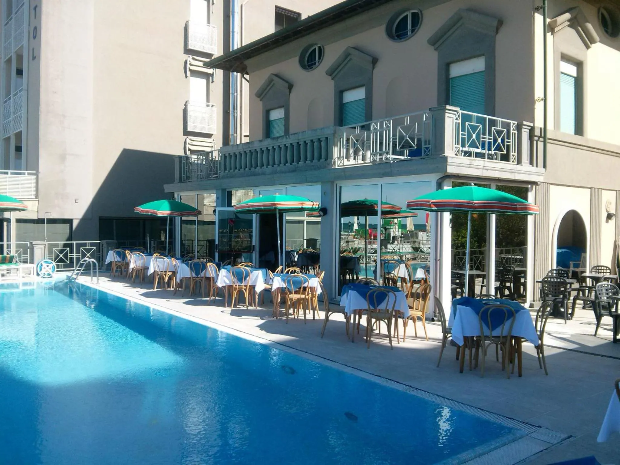 Hotel Sayonara