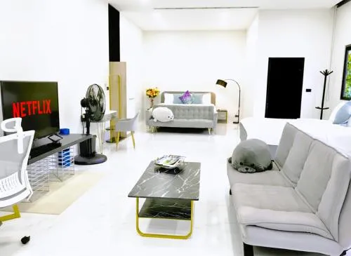MeeTHan House