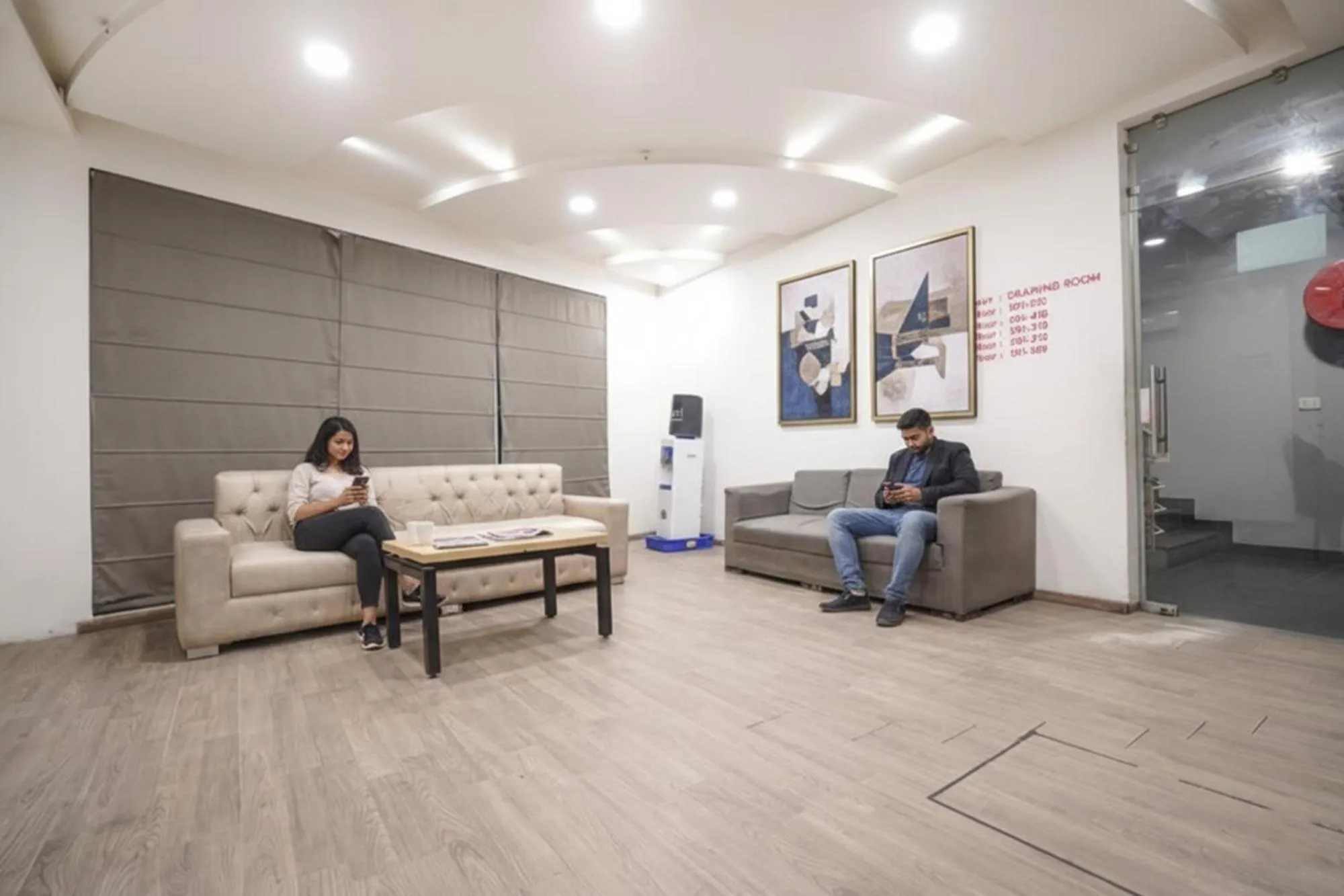 Seating area in Via Royale 49