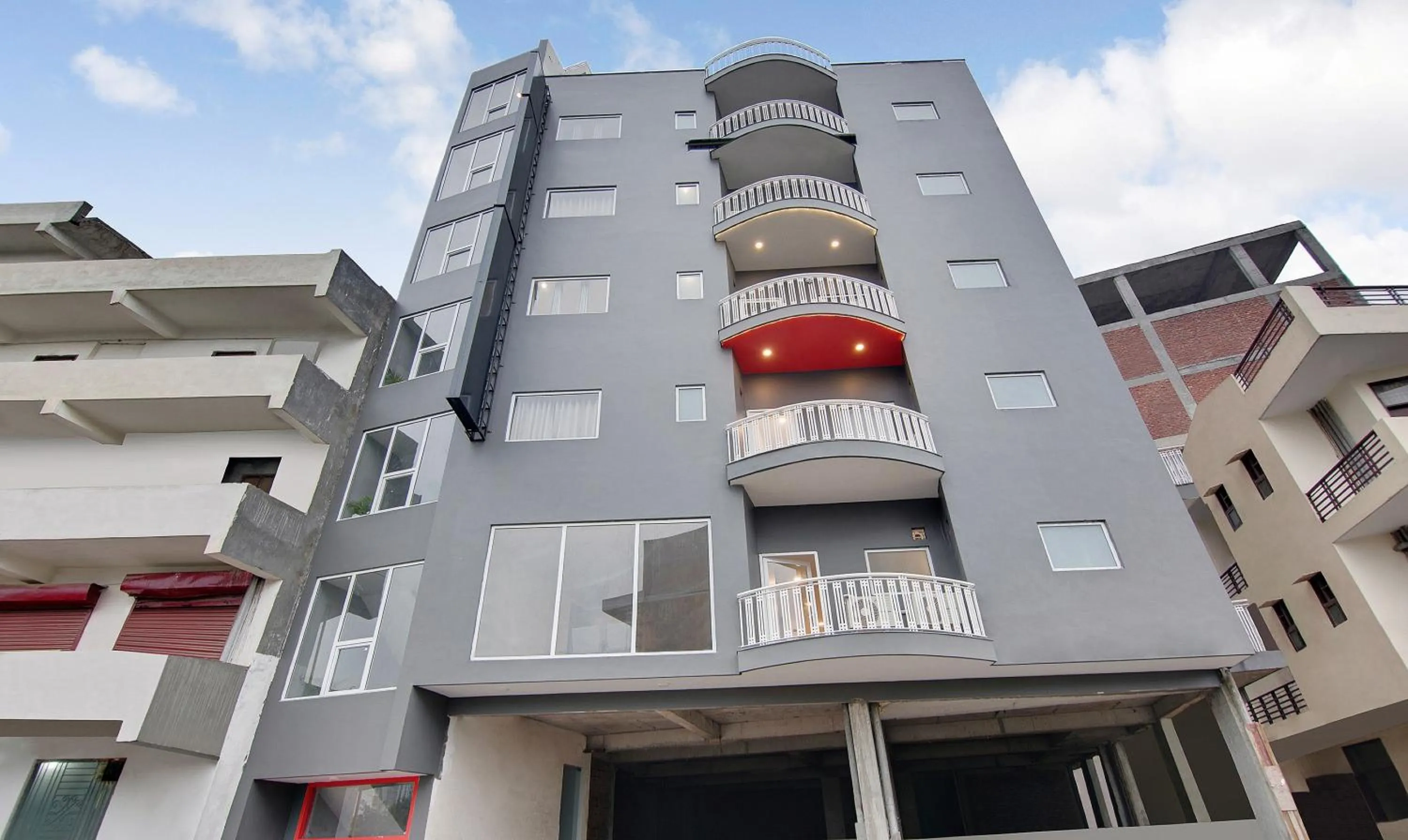 Facade/entrance in Super Townhouse 204 Sector 49 Near Logix city centre