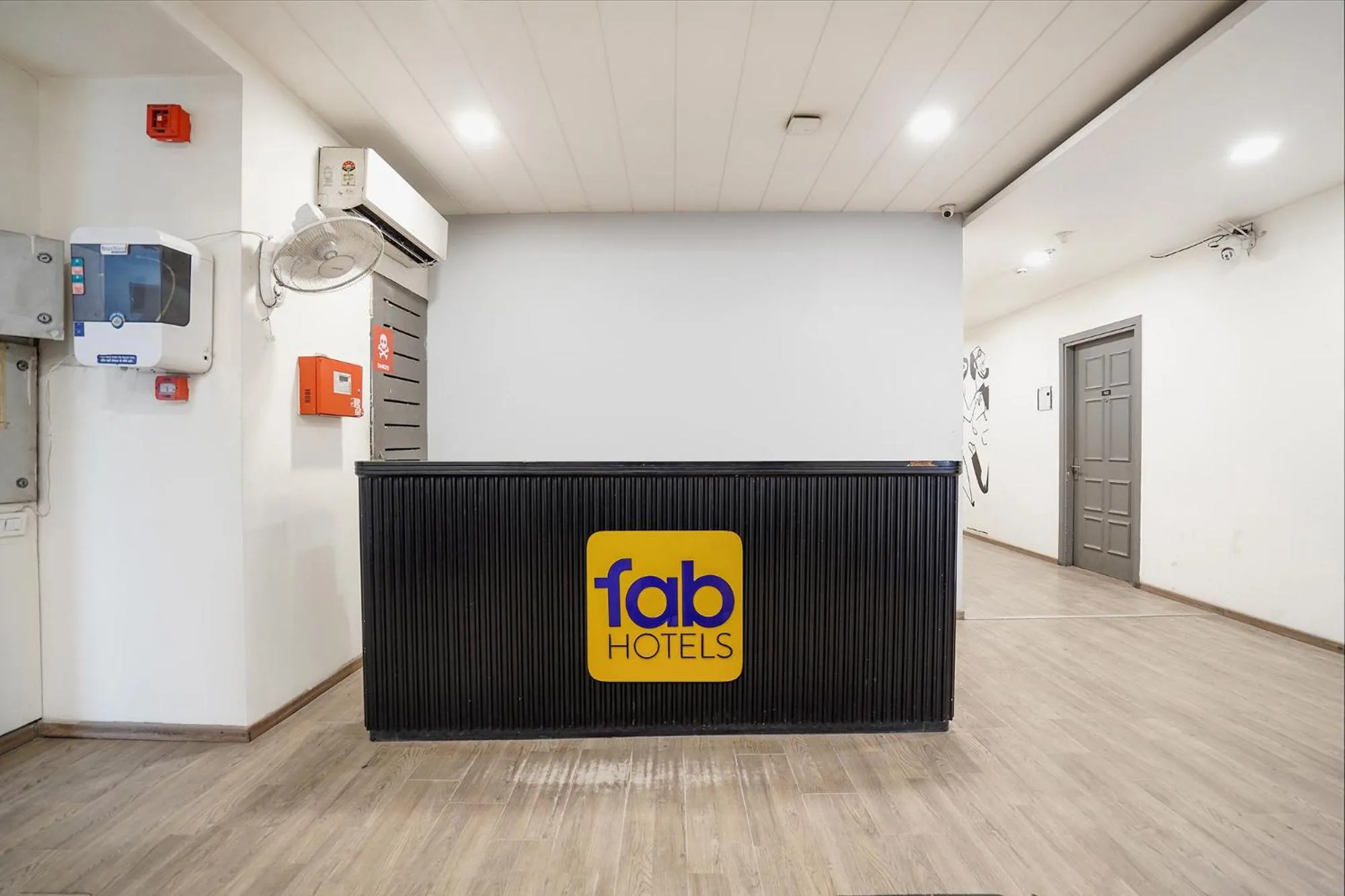 Lobby or reception in FabHotel Royale 49