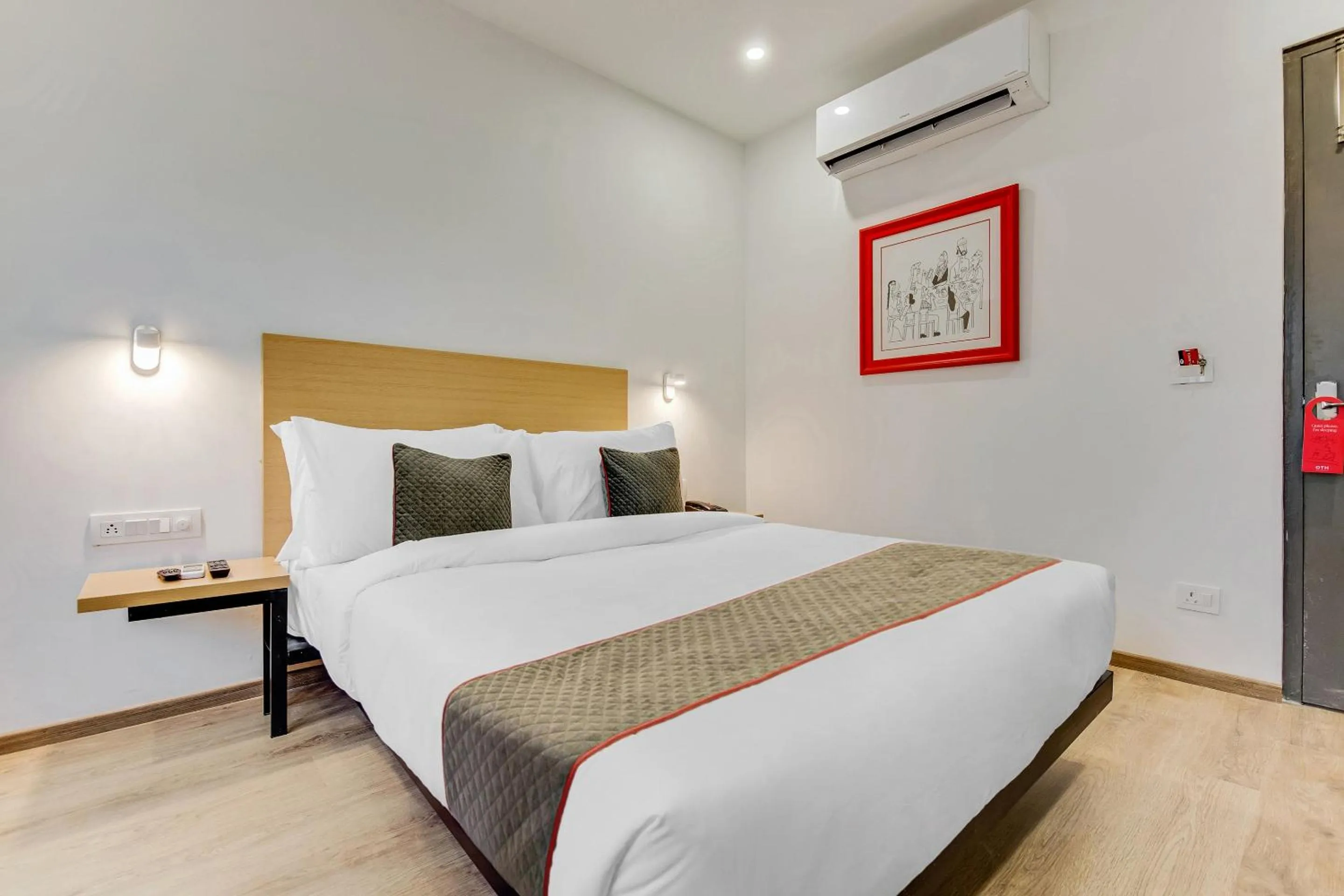 Bedroom, Bed in Super Townhouse 204 Sector 49 Near Logix city centre