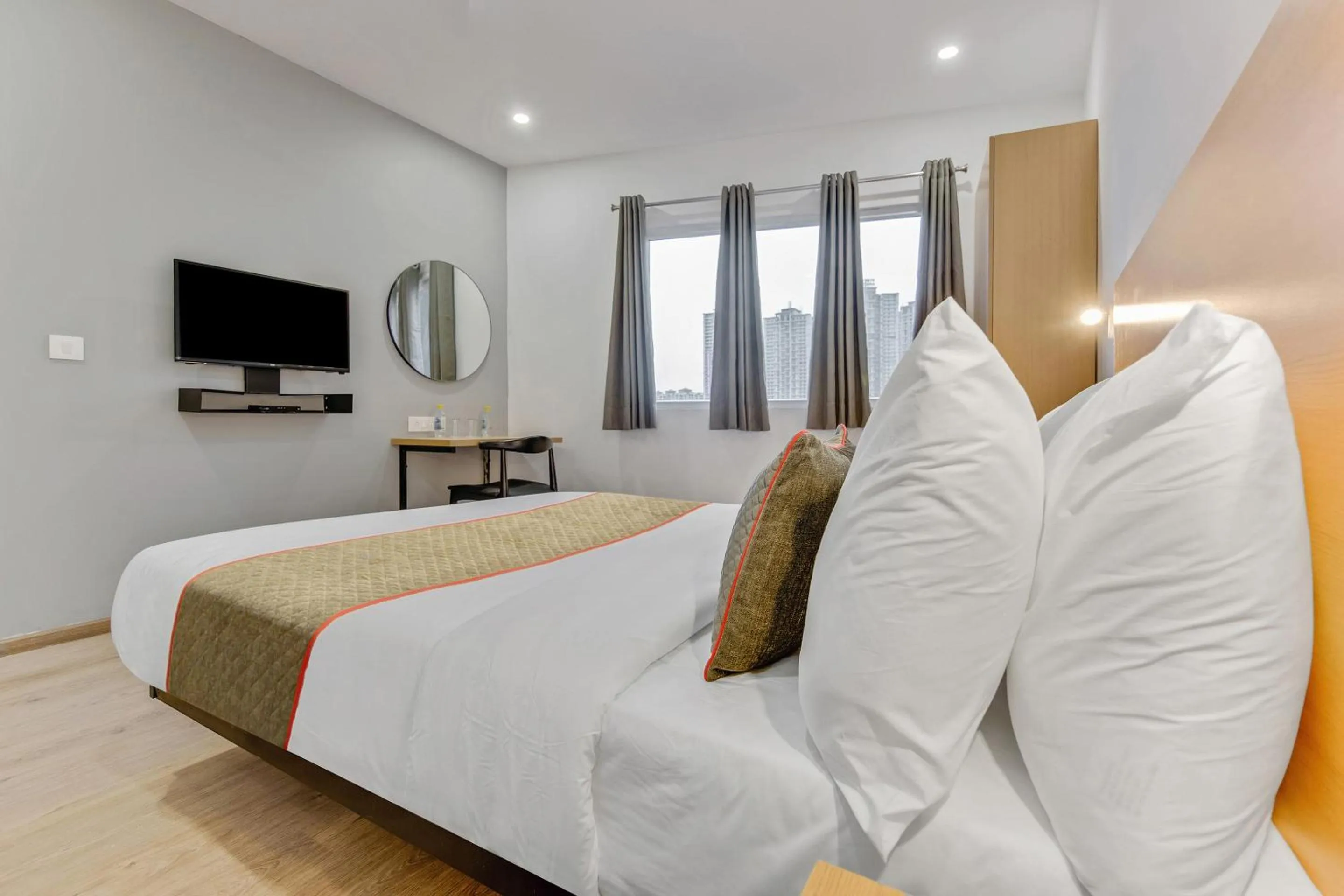 Bedroom, Bed in Super Townhouse 204 Sector 49 Near Logix city centre