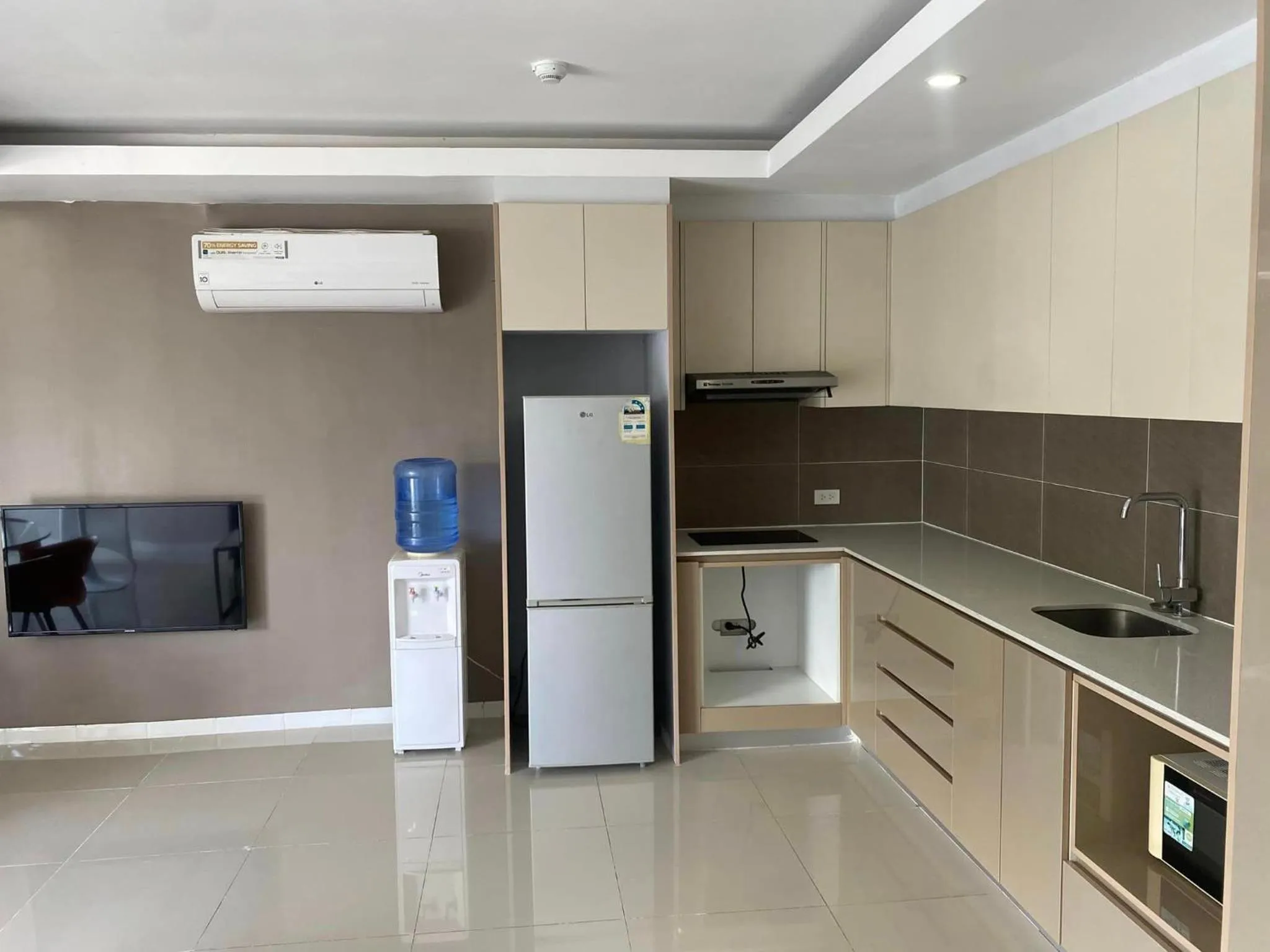 Chequers Suites Subic Bay