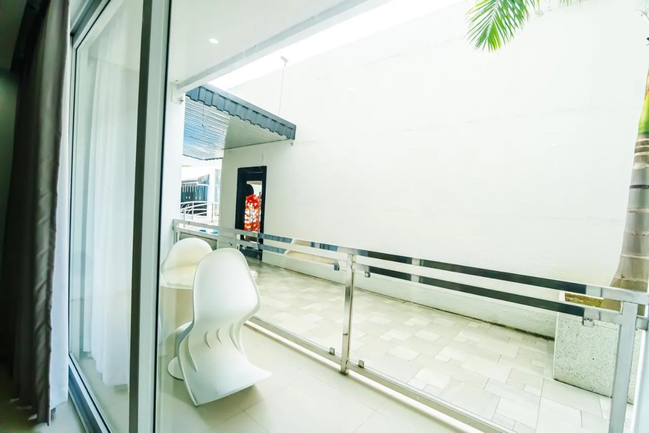 Chequers Suites Subic Bay