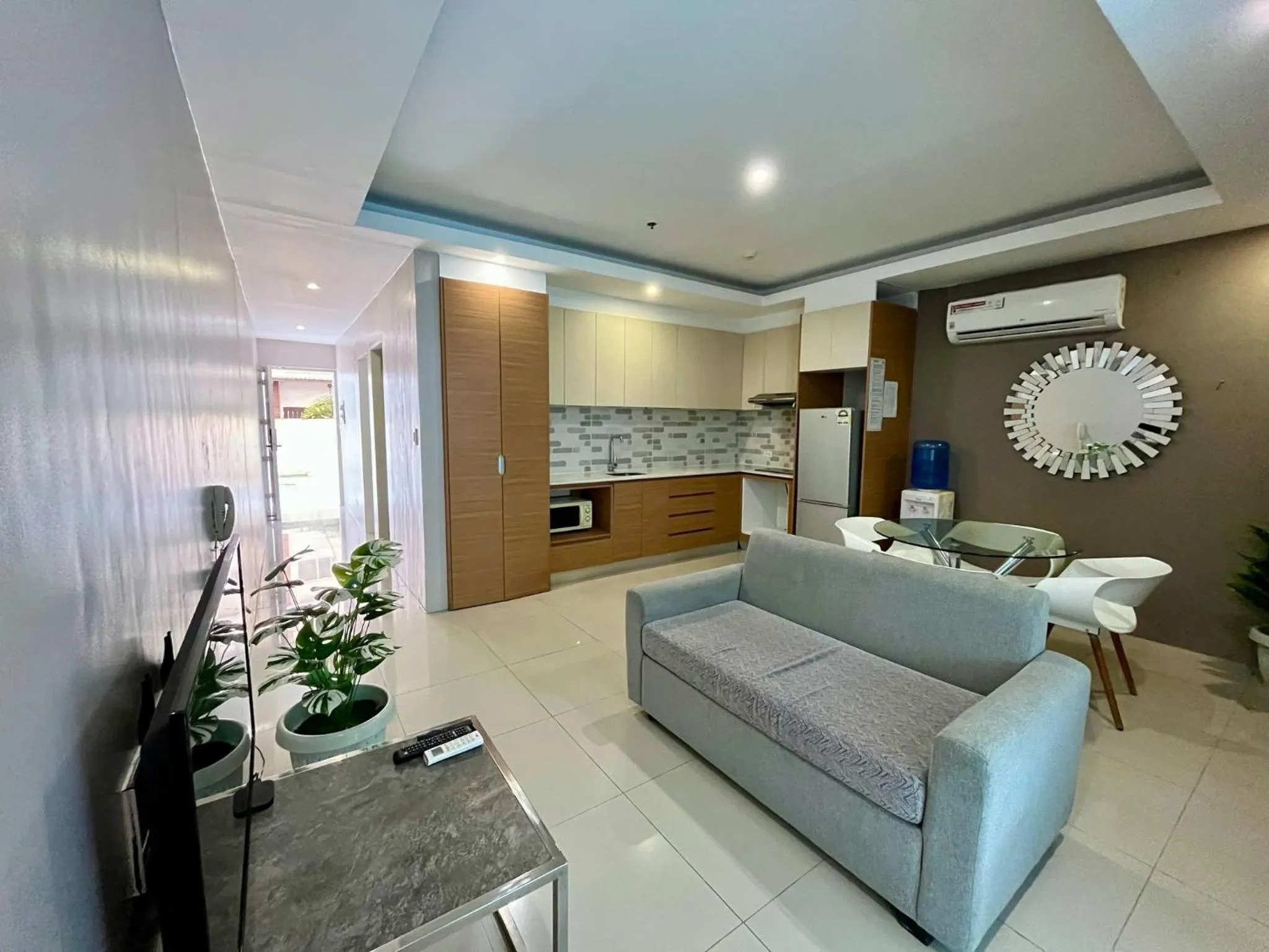 Chequers Suites Subic Bay