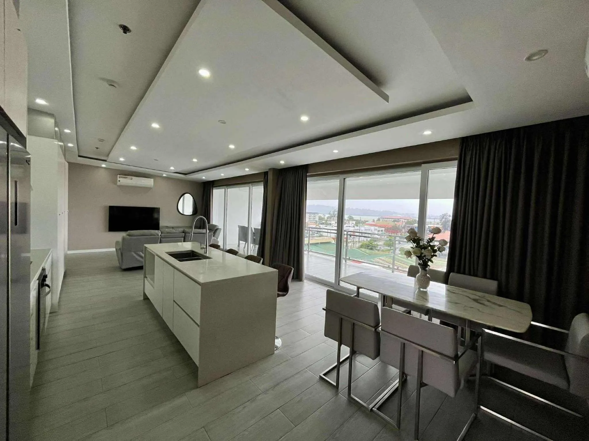 Chequers Suites Subic Bay