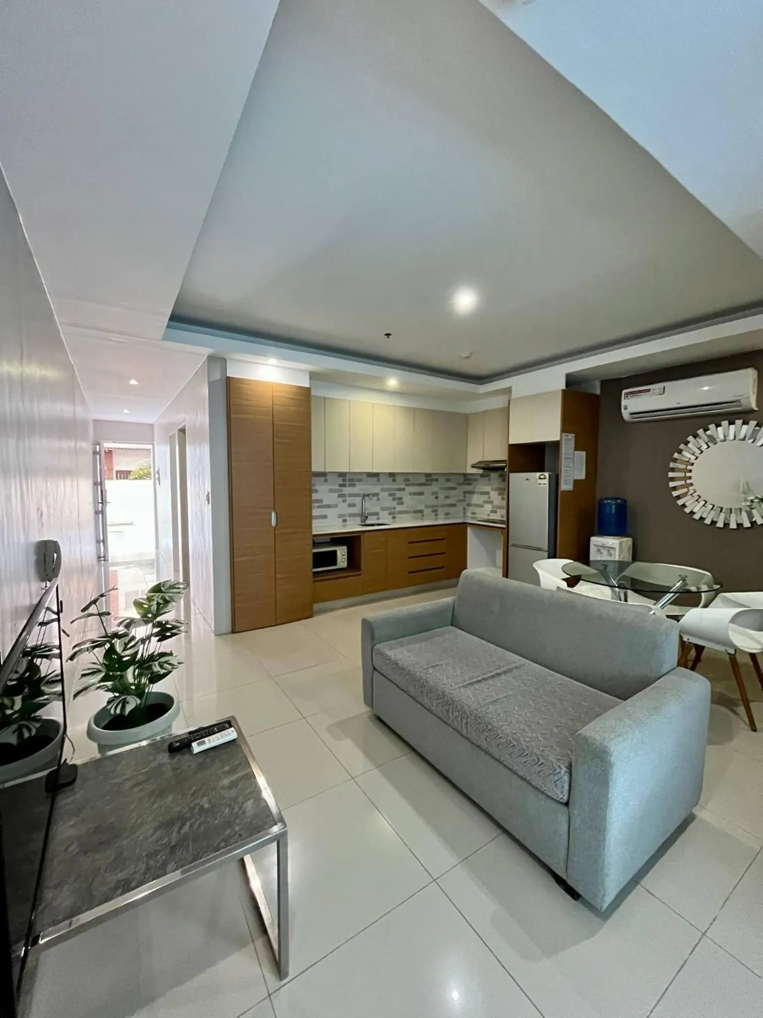 Chequers Suites Subic Bay