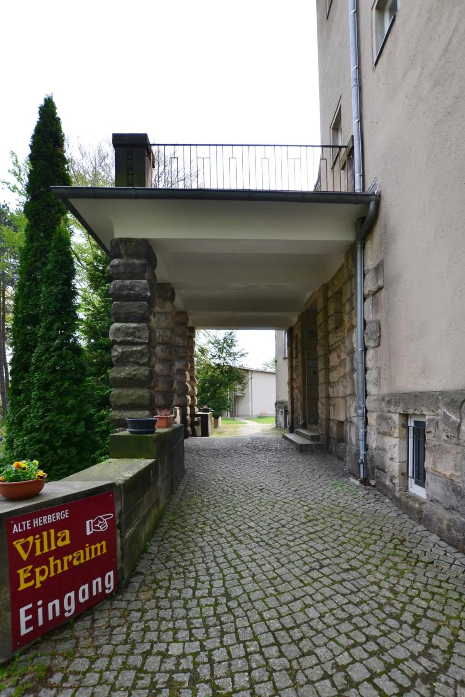 On site in Villa Ephraim