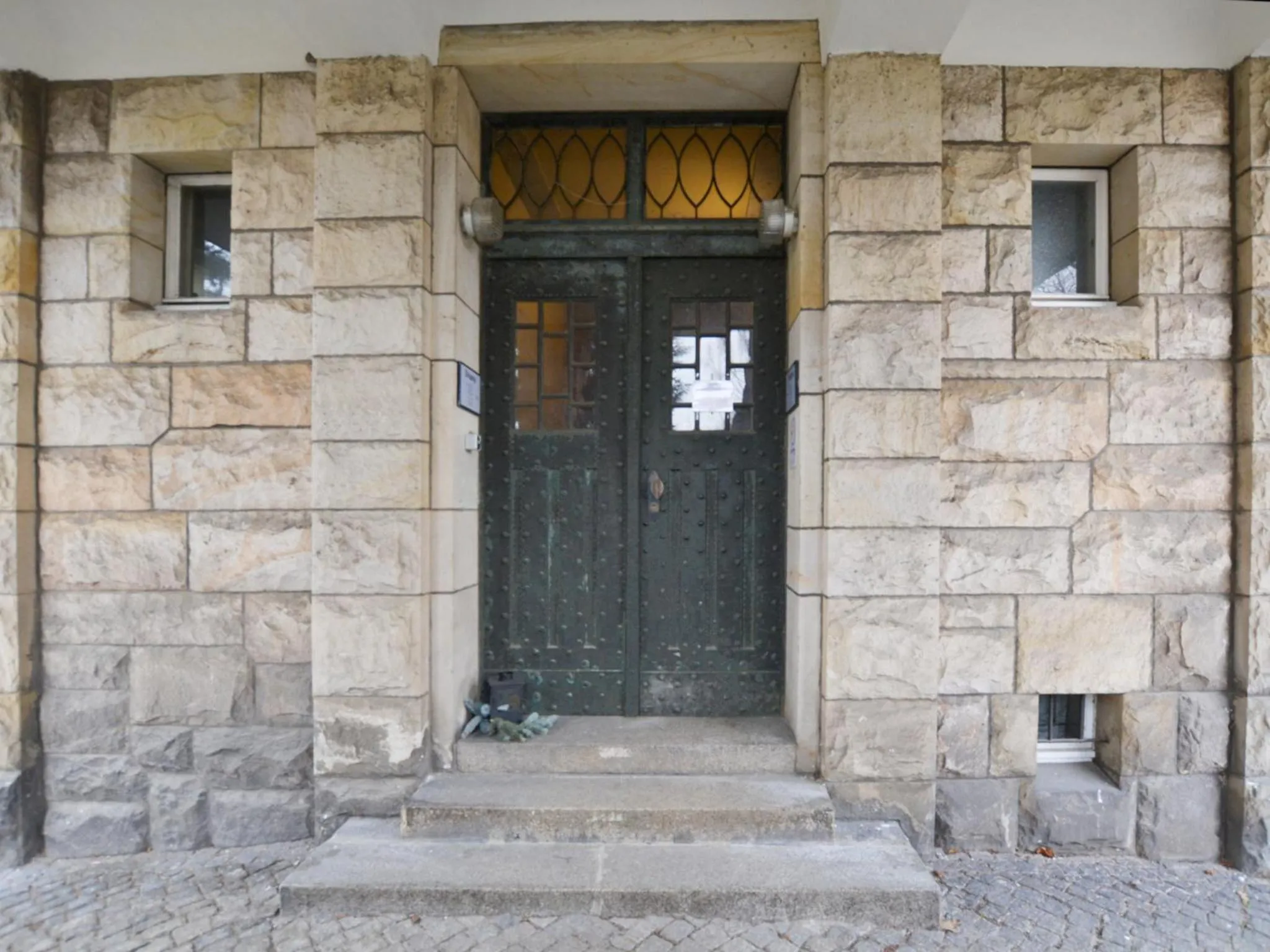 Facade/entrance in Villa Ephraim