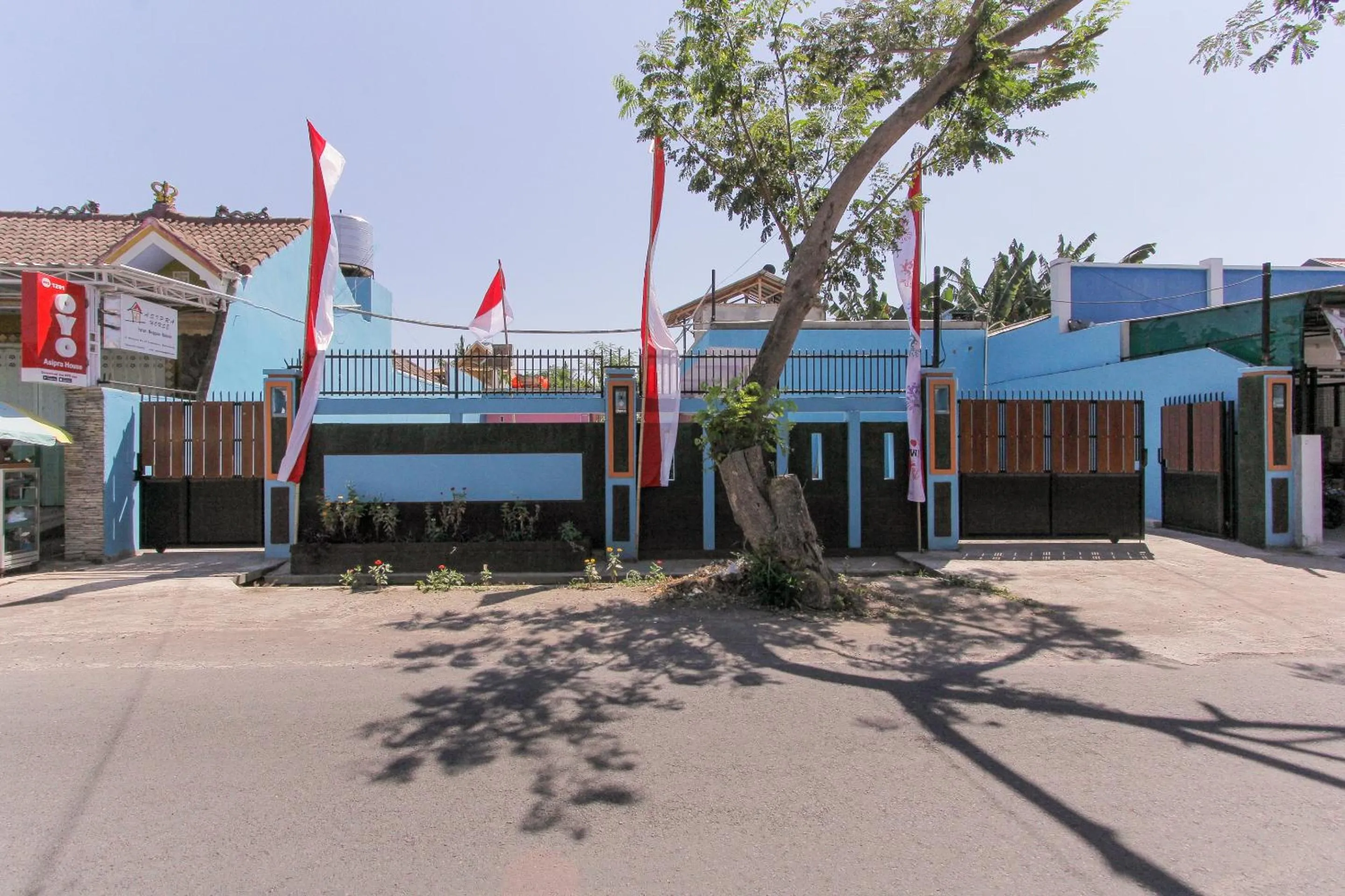 Facade/entrance in Hotel O Asipra House