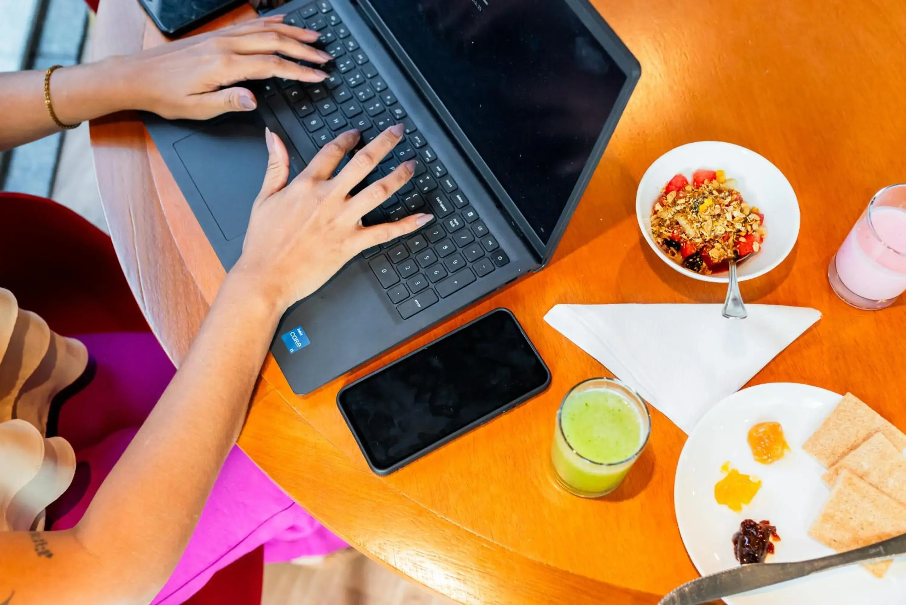 Food and drinks in Ibis Styles Belém Hangar Food and drinks in Ibis Styles Belém Hangar