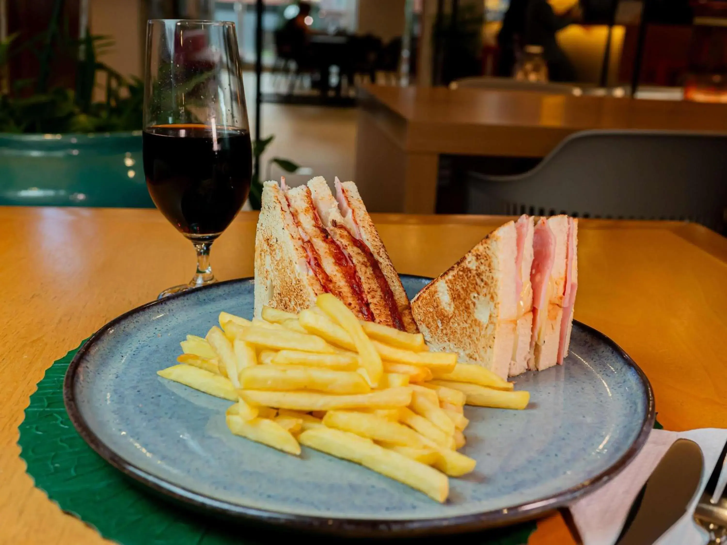 Restaurant/places to eat in Ibis Styles Belém Hangar Restaurant/places to eat in Ibis Styles Belém Hangar