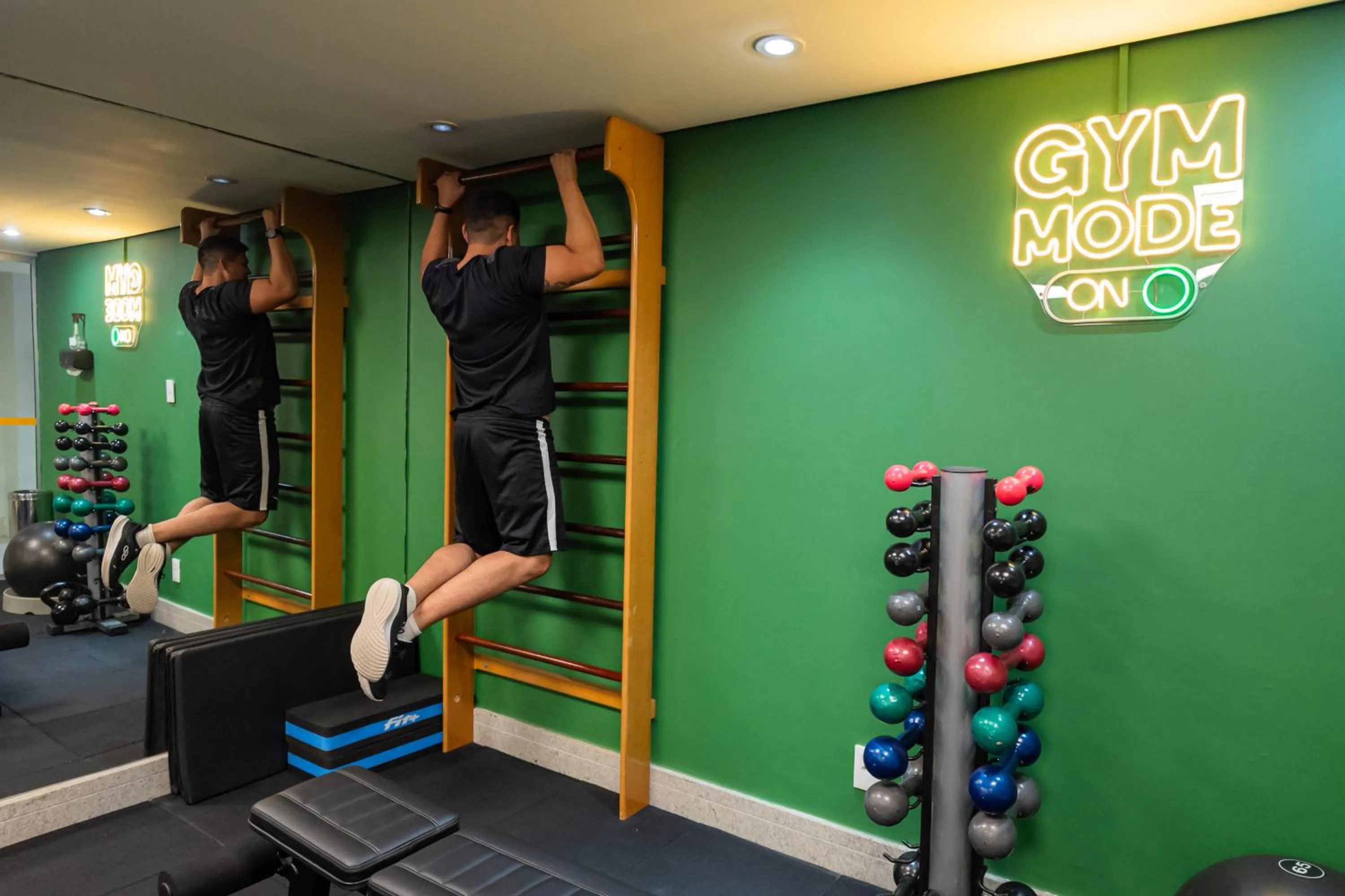 Fitness centre/facilities in Ibis Styles Belém Hangar