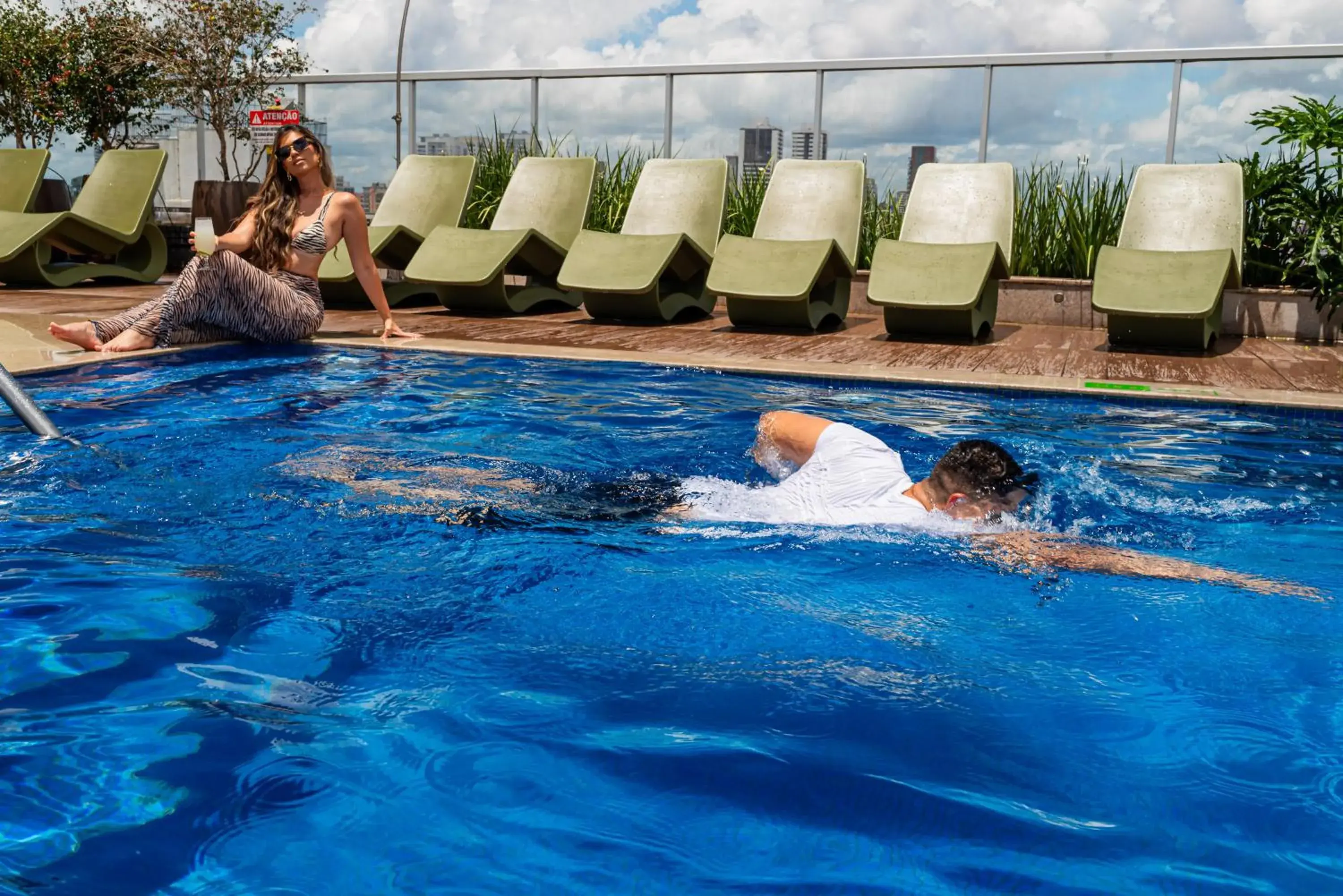 Swimming pool in Ibis Styles Belém Hangar Swimming pool in Ibis Styles Belém Hangar