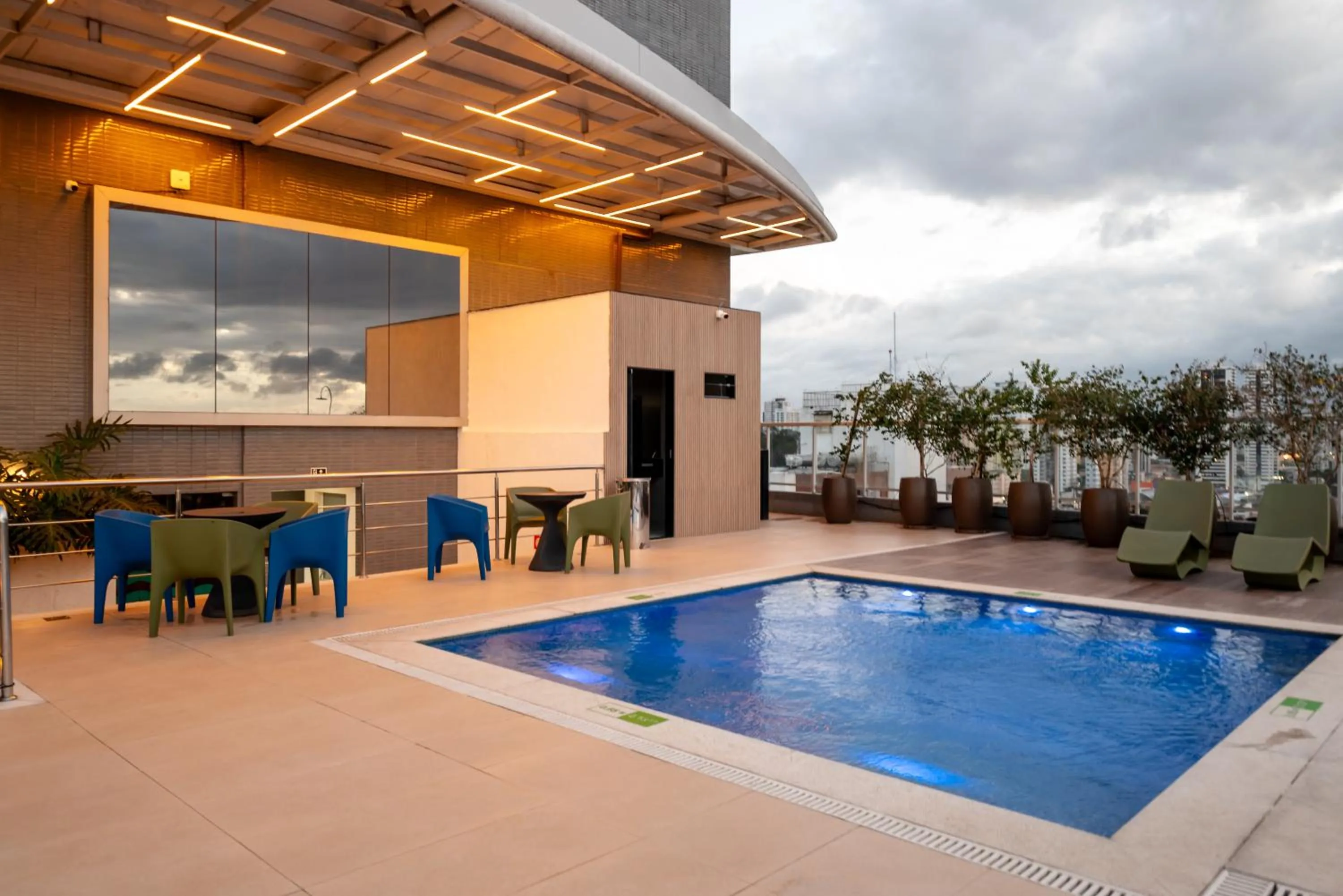 Ibis Styles Belém Hangar