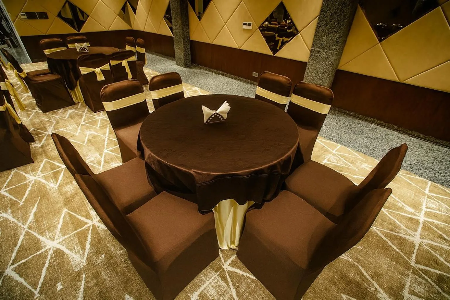 Seating area in HOTEL TEN SQUARE - 5 Minutes from The Taj Mahal