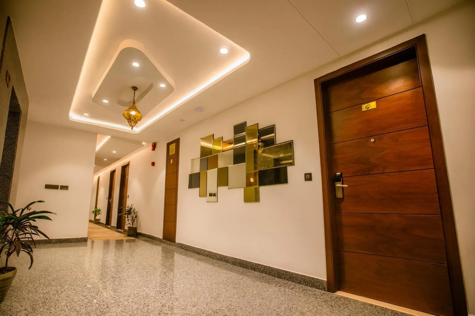 Lobby or reception in HOTEL TEN SQUARE - 5 Minutes from The Taj Mahal