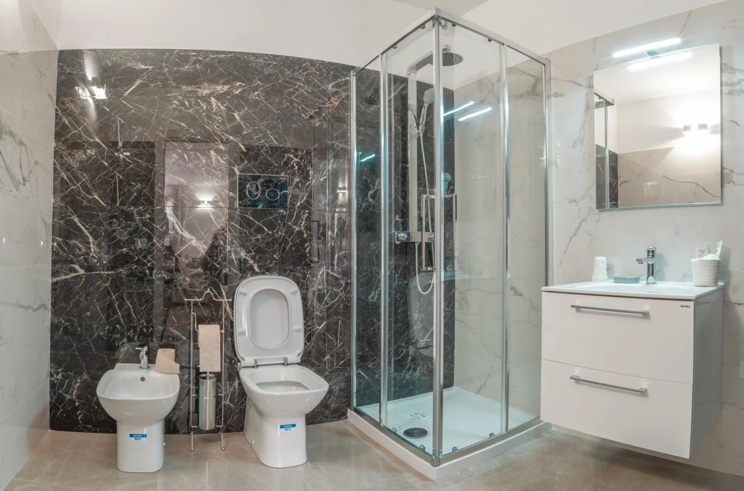 Bathroom in Mediterraneo Palace Luxury Affittacamere