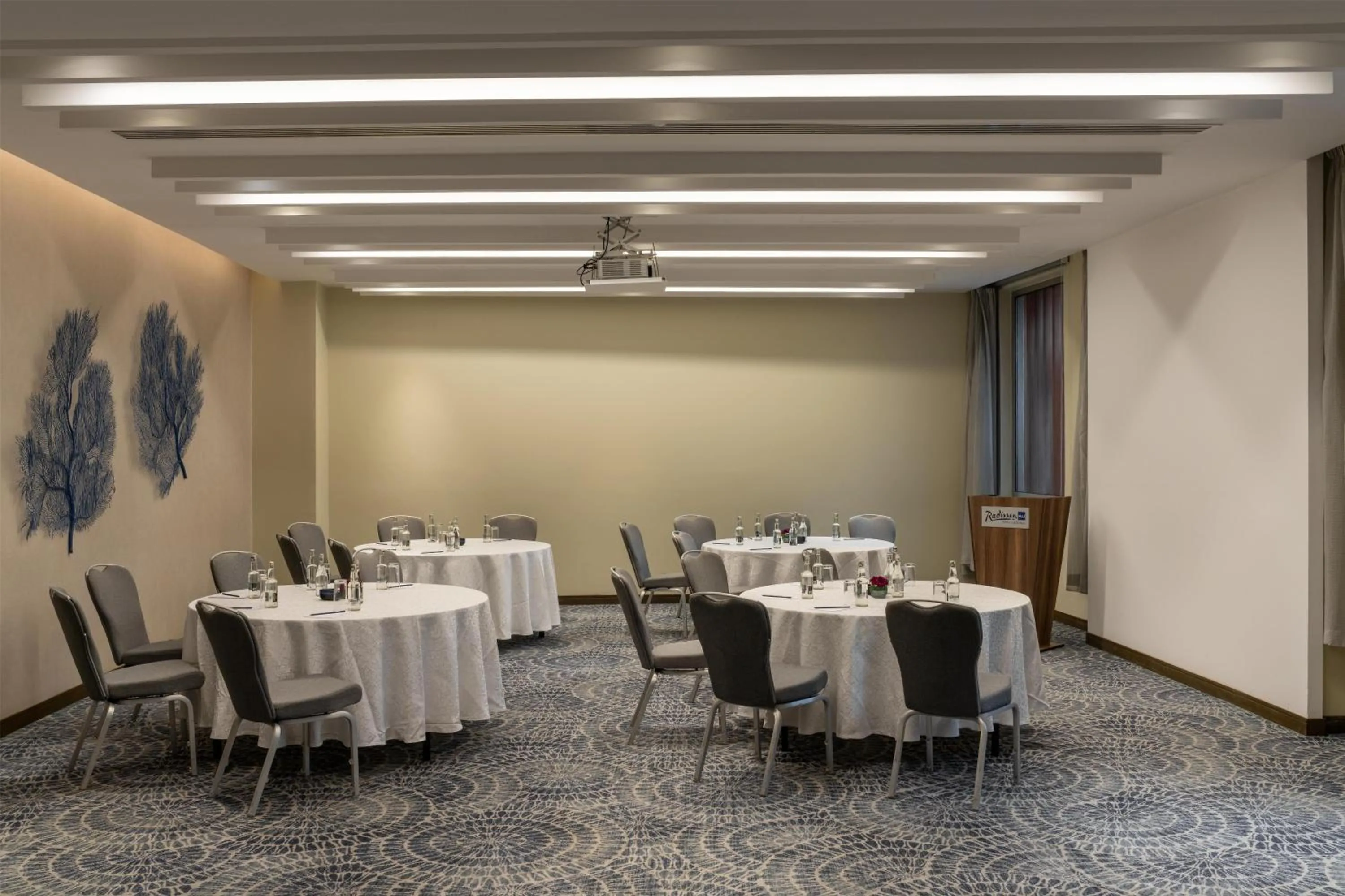 Meeting/conference room in Radisson Blu Hotel & Residence Nairobi Arboretum