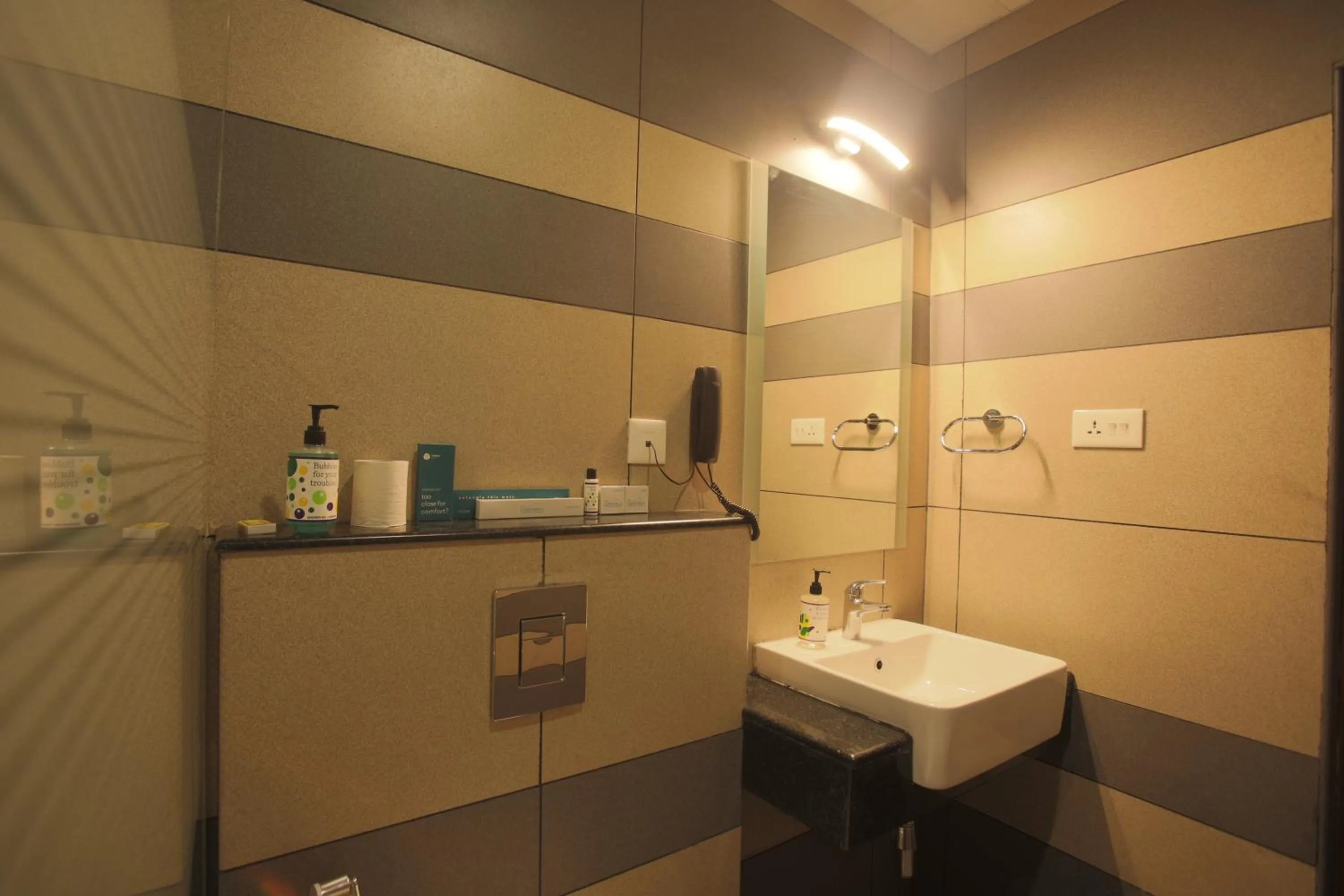 Bathroom in The Lake View Munnar